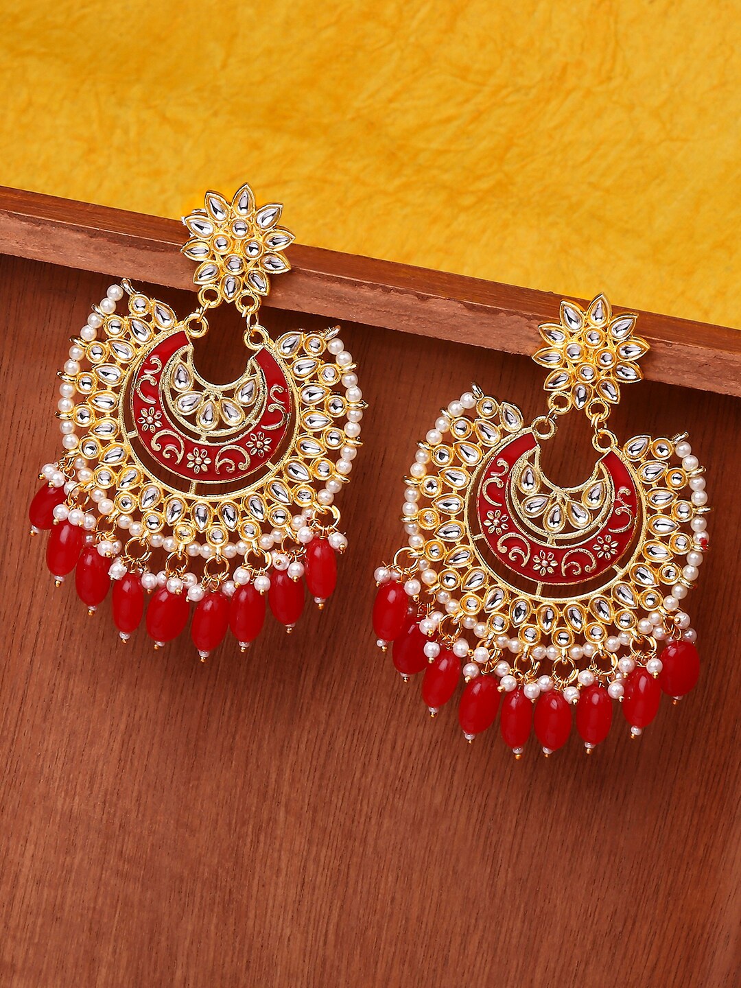 

OOMPH Maroon & White Gold-Plated Kundan Meenakari Contemporary Chandbalis Earrings