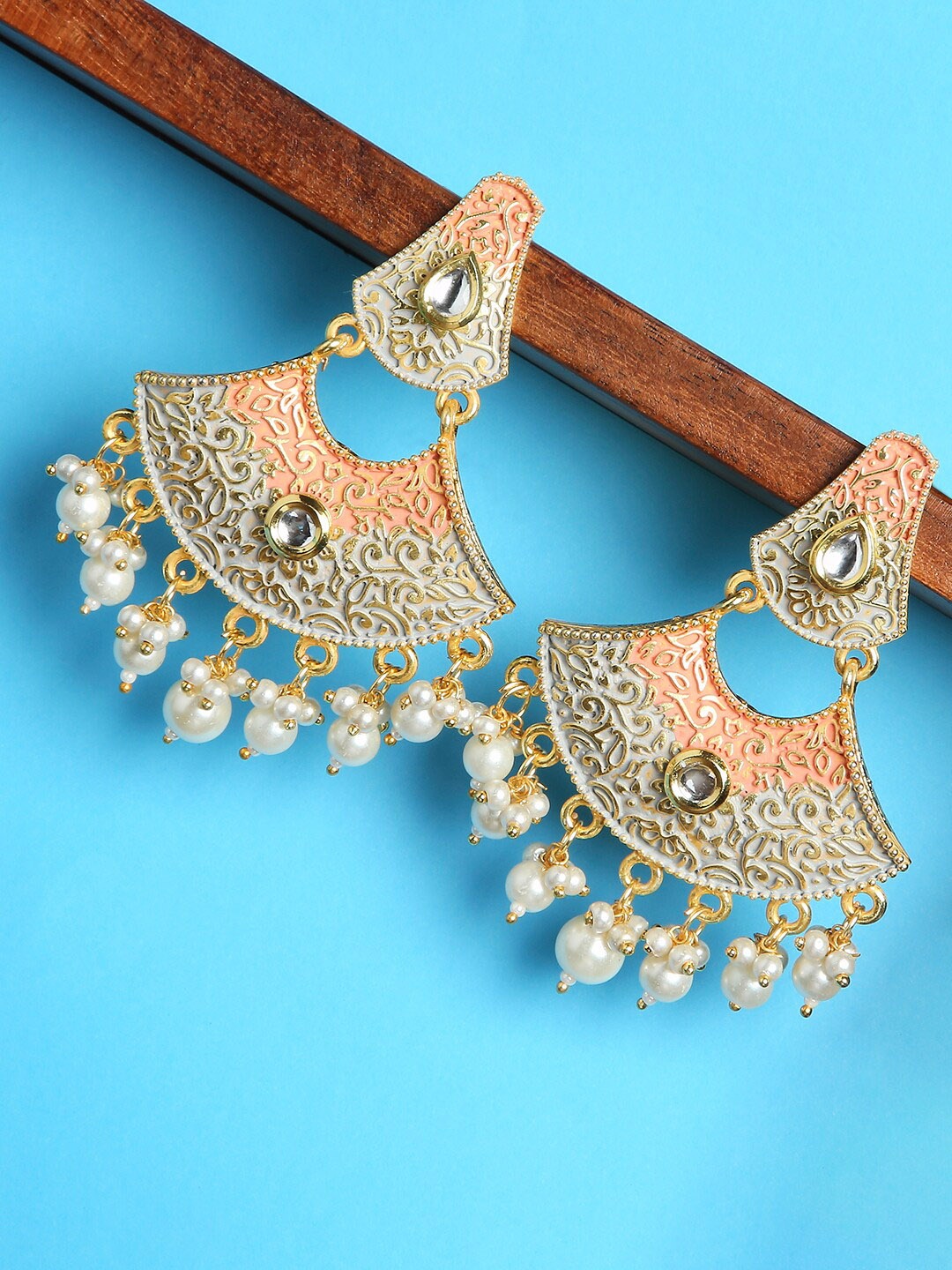 

OOMPH Gold-Toned & White Kundan Studded Drop Earrings