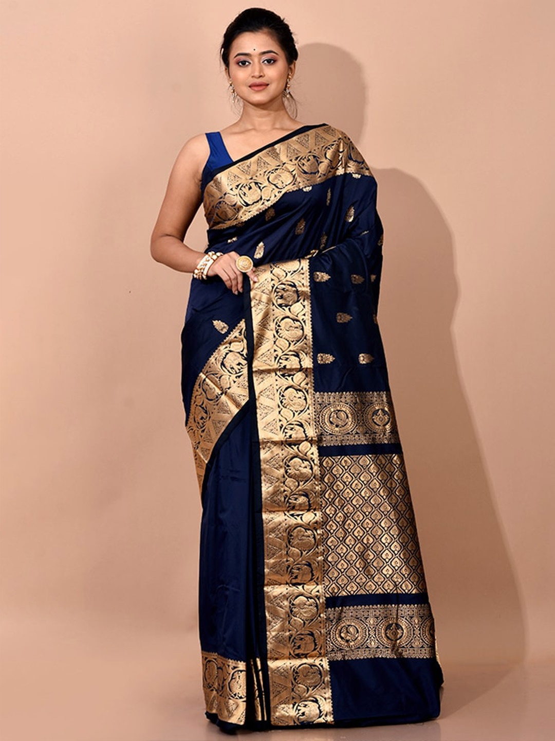 

AllSilks Blue & Gold-Toned Woven Design Zari Silk Blend Kanjeevaram Saree