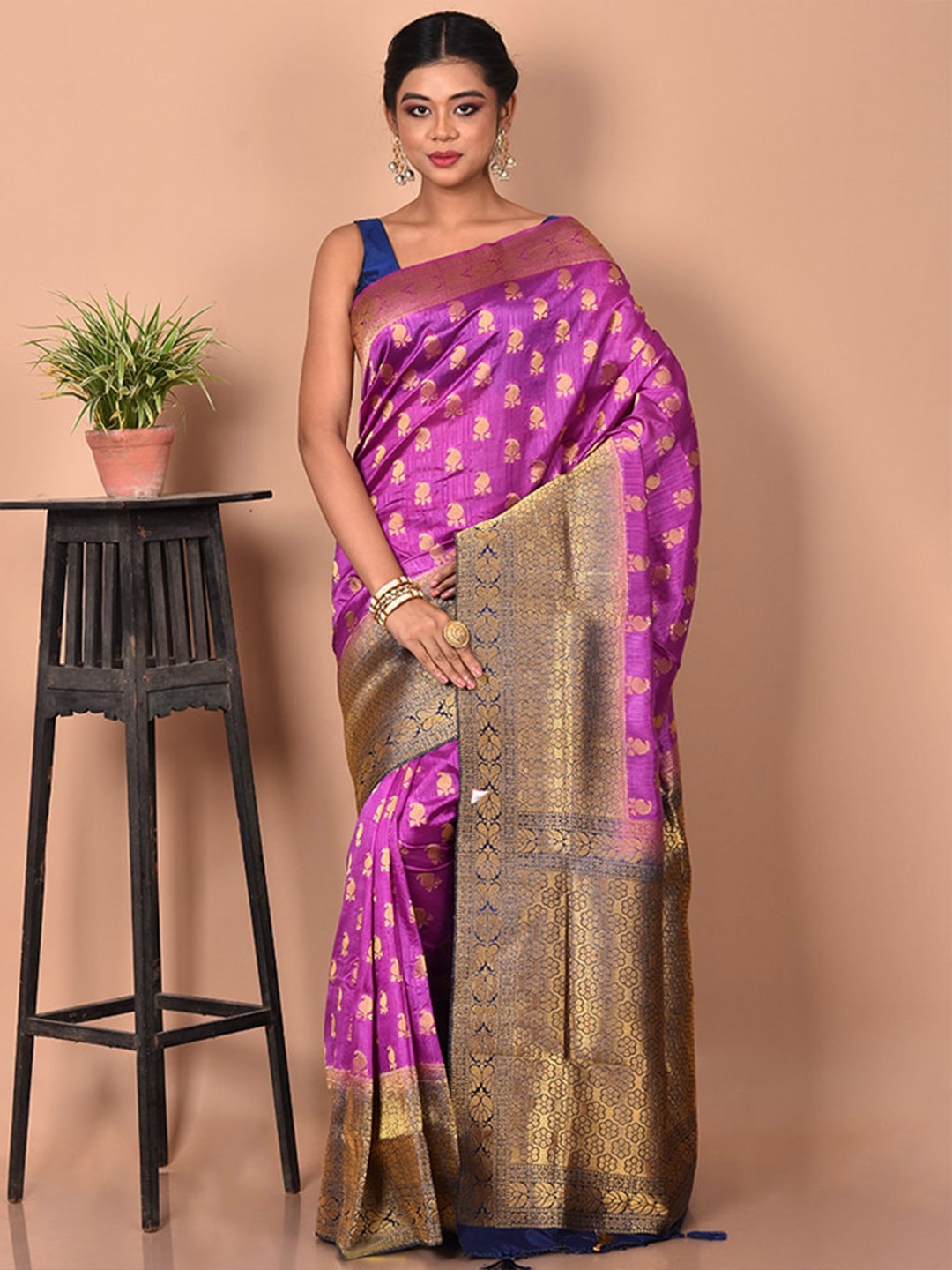 

AllSilks Purple & Gold-Toned Paisley Zari Saree