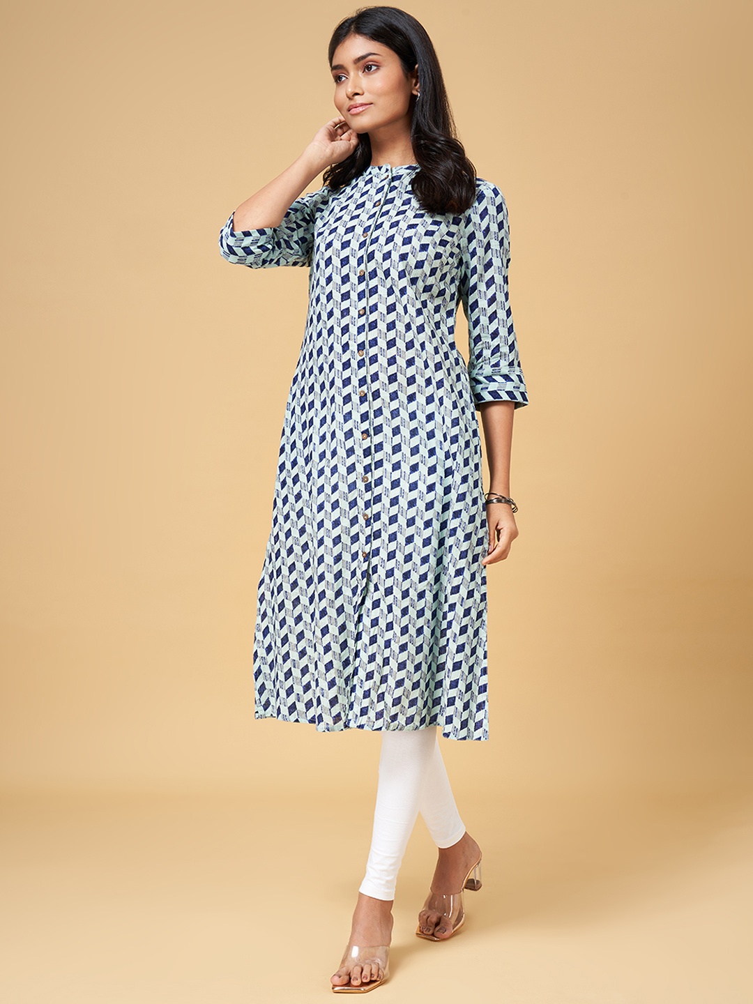 

YU by Pantaloons Women Blue & Off White Geometric Printed Kurta