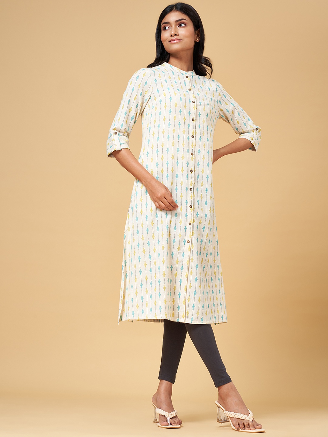 

YU by Pantaloons Women Off White Printed Cotton Kurta