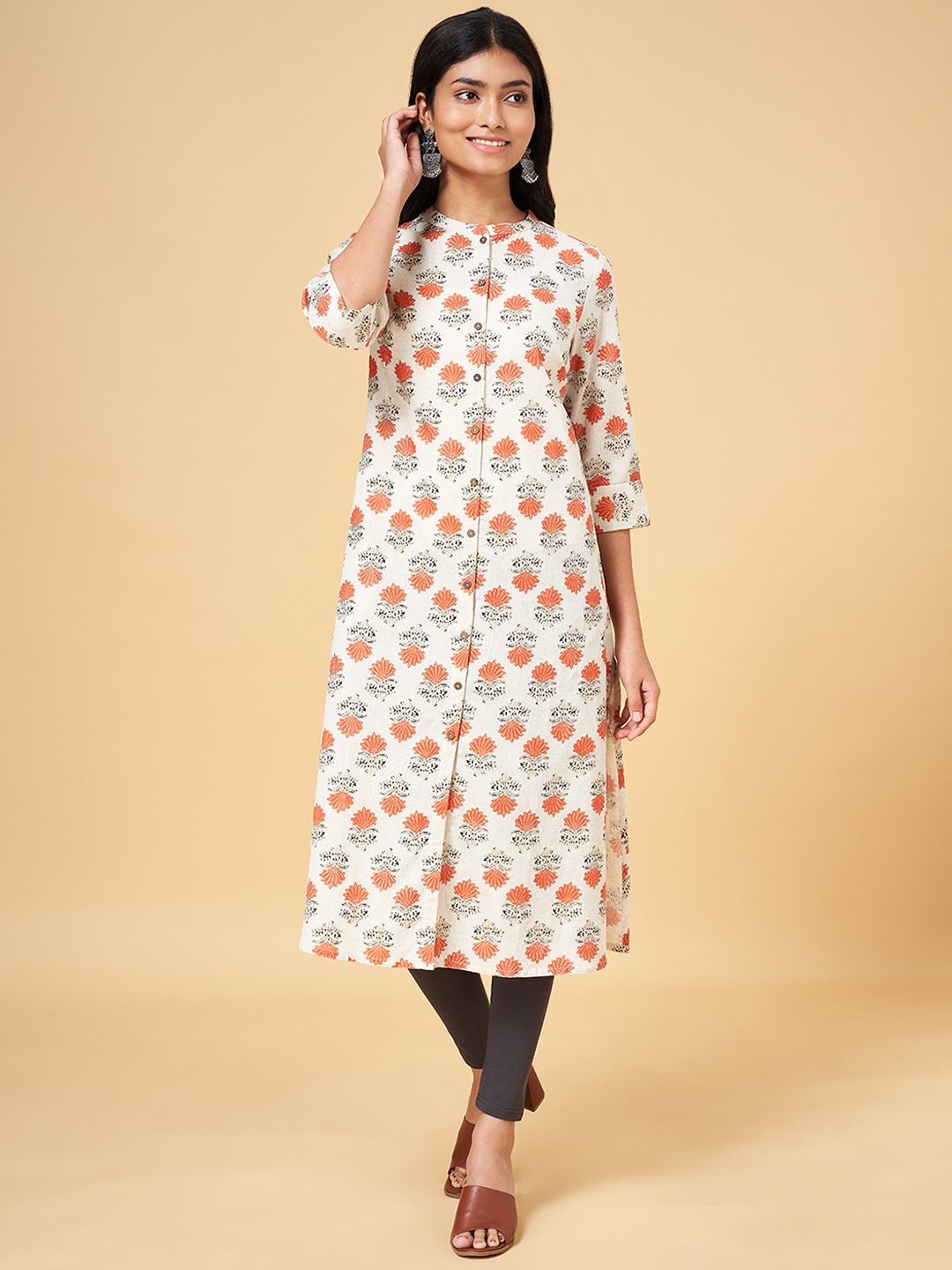 

YU by Pantaloons Women Off White Floral Printed Kurta