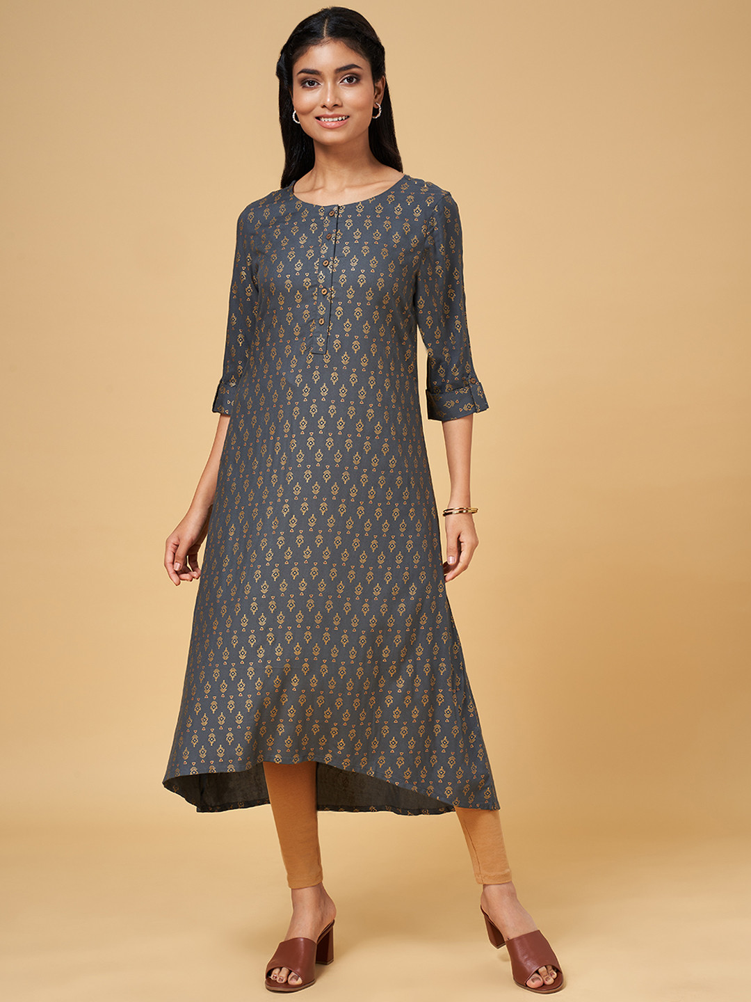 

YU by Pantaloons Women Charcoal Geometric Printed Kurta