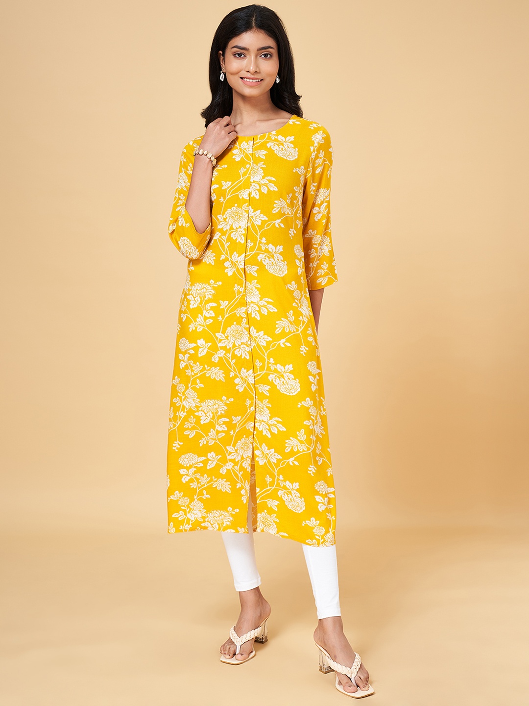 

YU by Pantaloons Women Yellow Floral Printed Kurta
