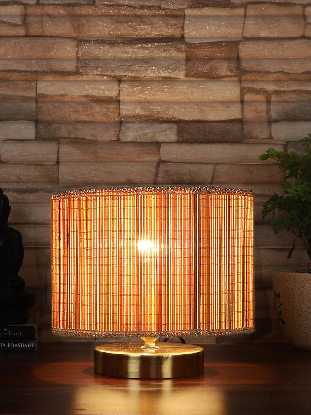 

Devansh Beige & Gold-Toned Textured Cylindrical Table Lamp