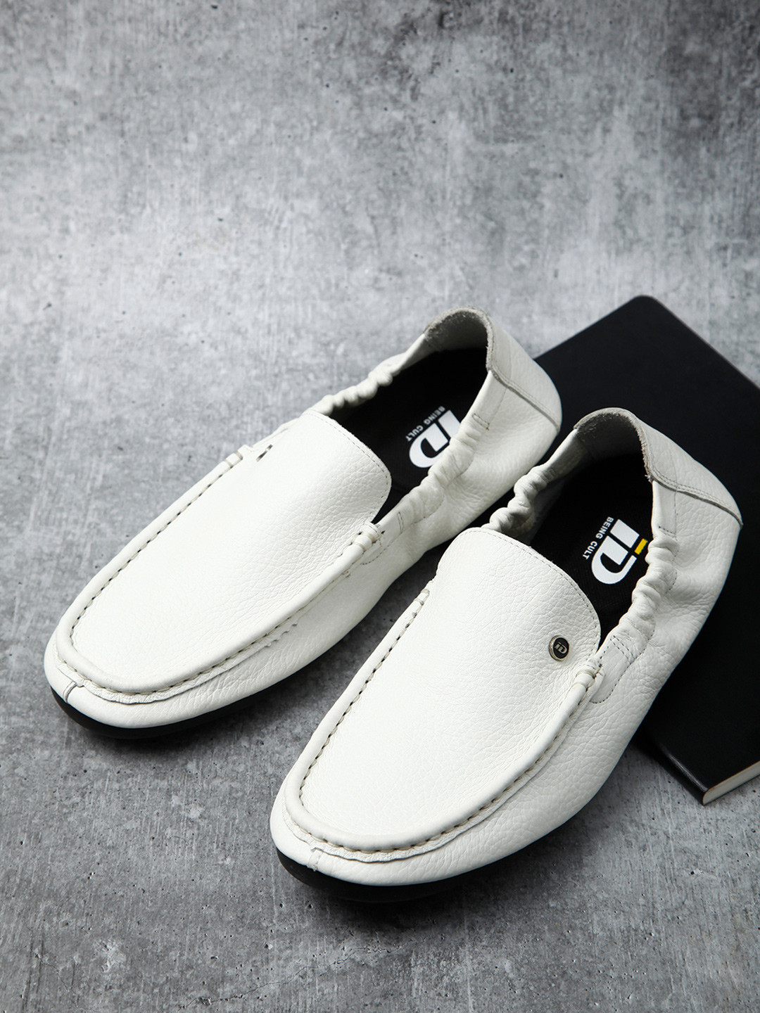 

ID Men White Leather Loafers
