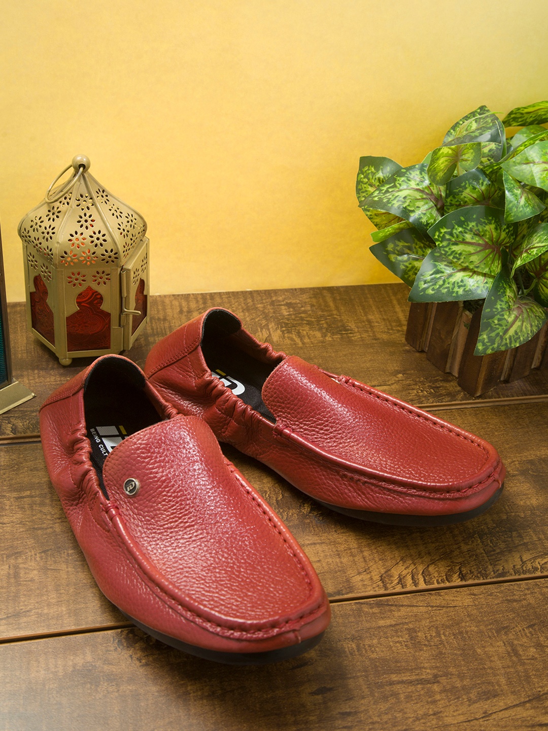 

ID Men Red Textured Leather Loafers
