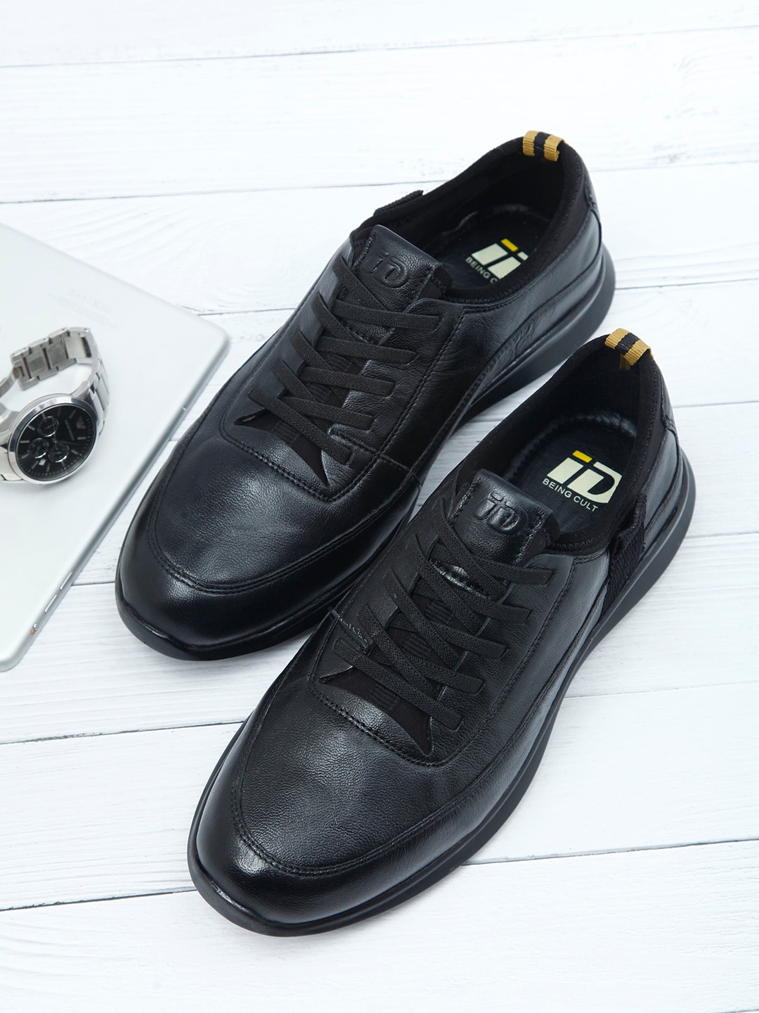 

ID Men Black Leather Sneakers