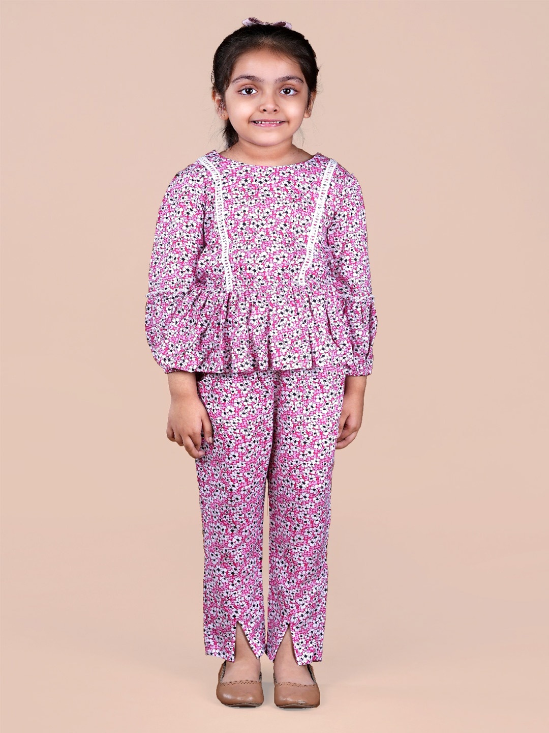 

Beyabella Girls Pink & White Floral Printed Top with Trousers