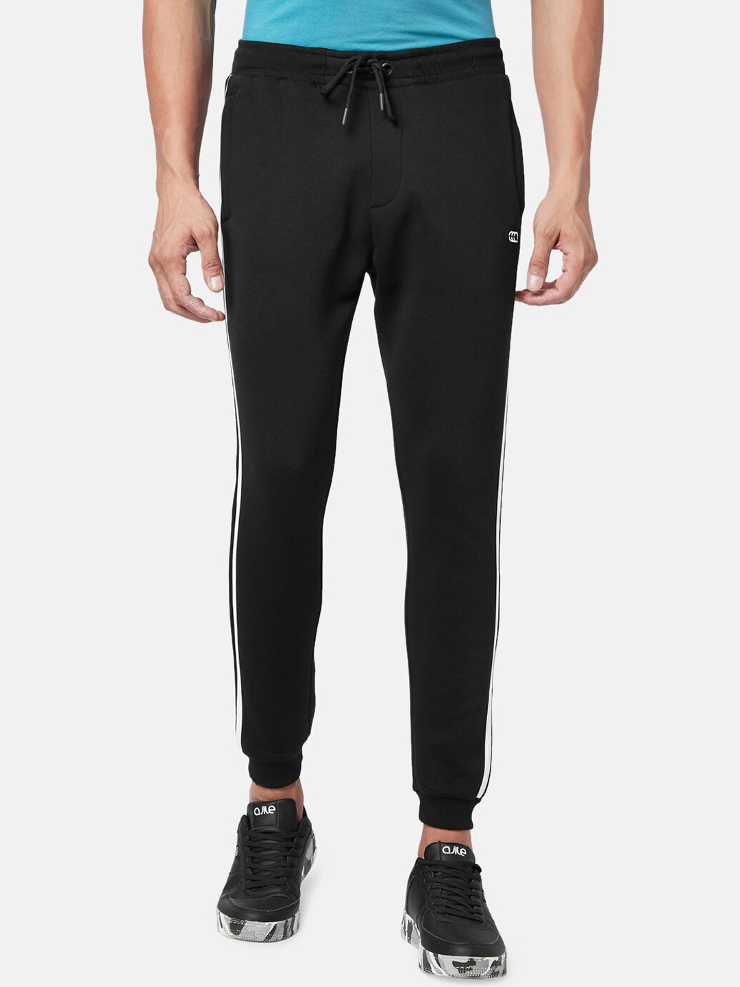 

Ajile by Pantaloons Men Black Slim-Fit Joggers