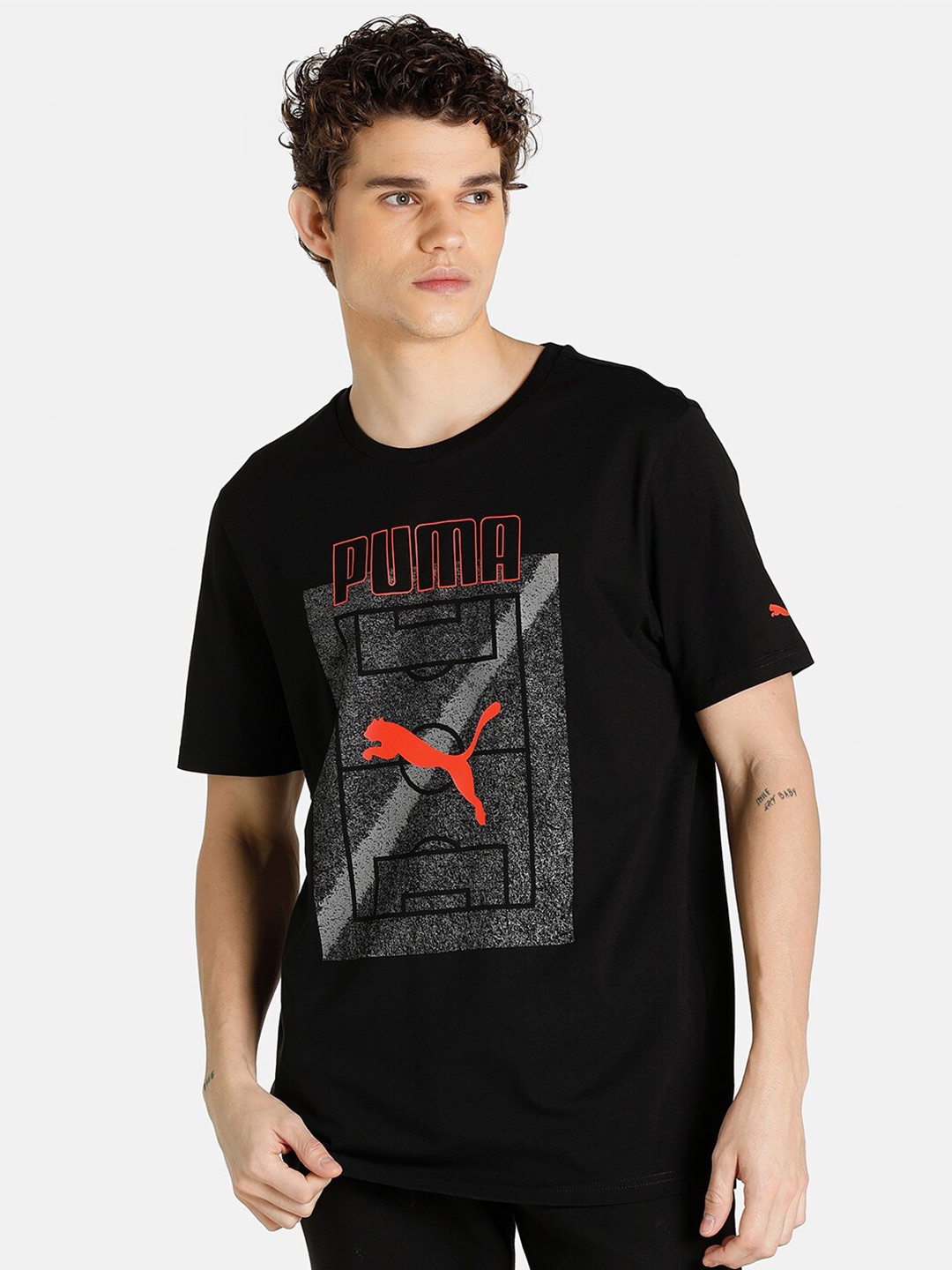 

Puma Men Black Photo Pitch Printed Cotton T-shirt