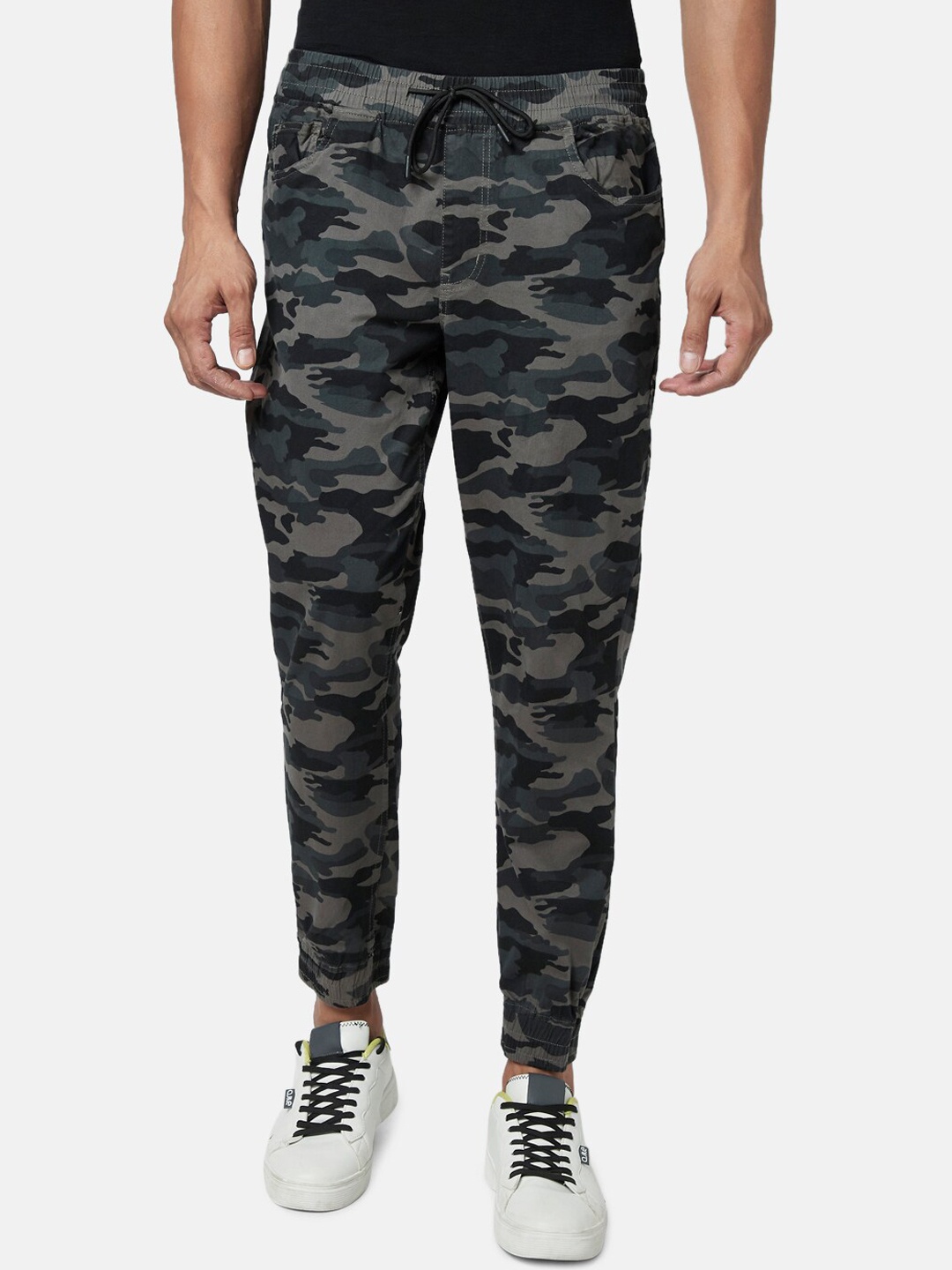 

People Men Grey & Black Camouflage Printed Joggers