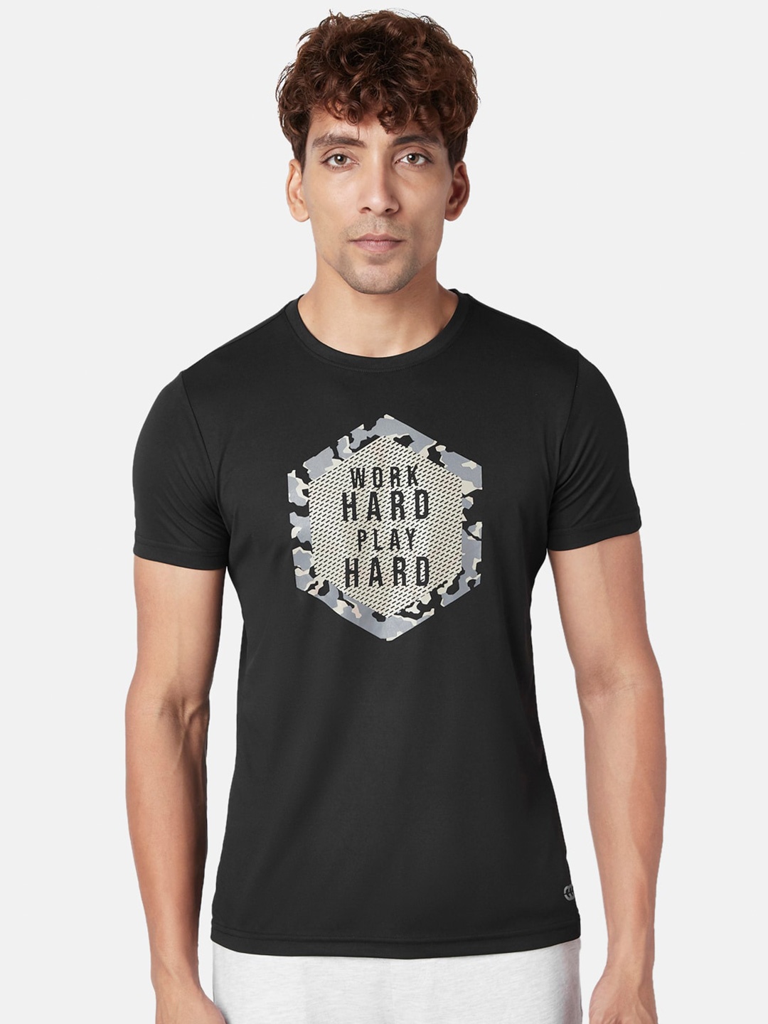 

Ajile by Pantaloons Printed Slim Fit T-shirt, Black