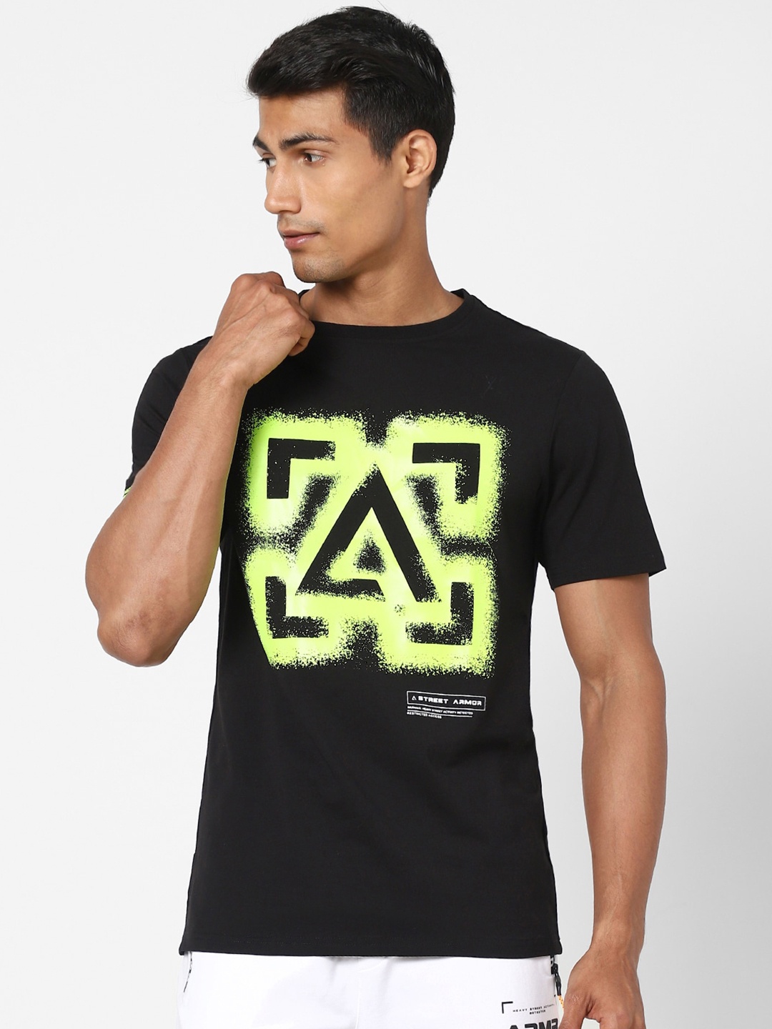 

Street Armor by Pantaloons Men Black & Yellow Printed T-shirt