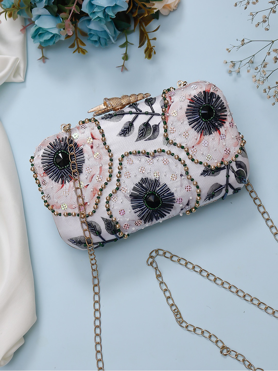 

Swisni White & Pink Embroidered Box Clutch