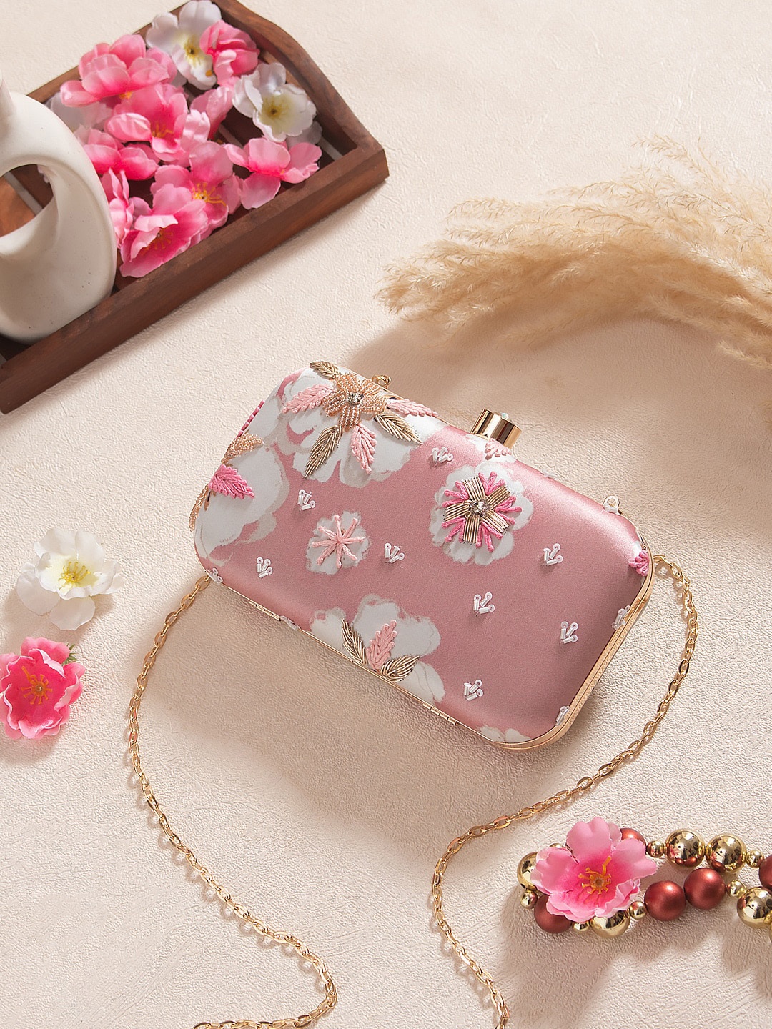 

Swisni Pink & White Embroidered Box Clutch