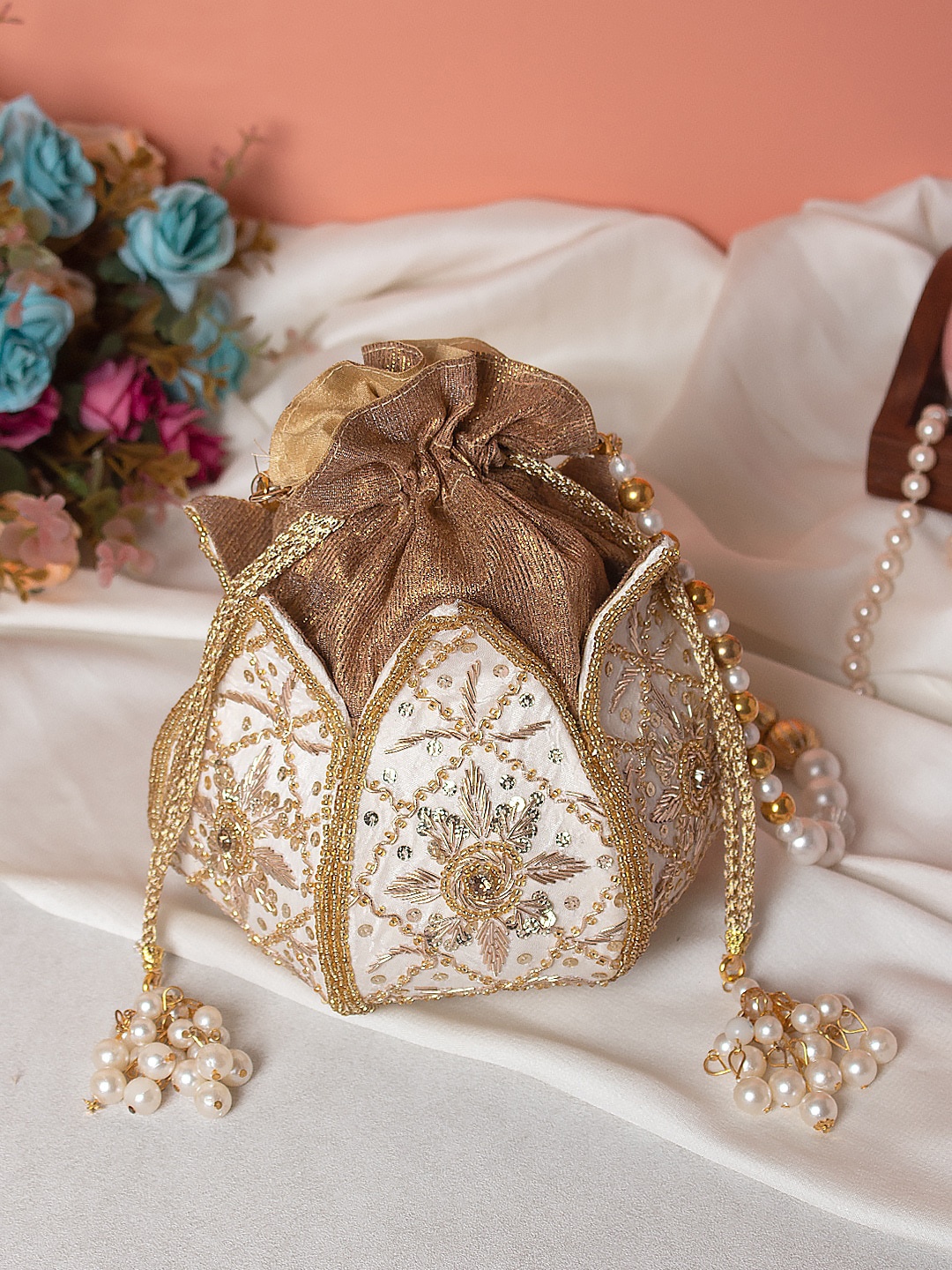 

Swisni Cream-Coloured & Gold-Toned Embroidered Potli Clutch