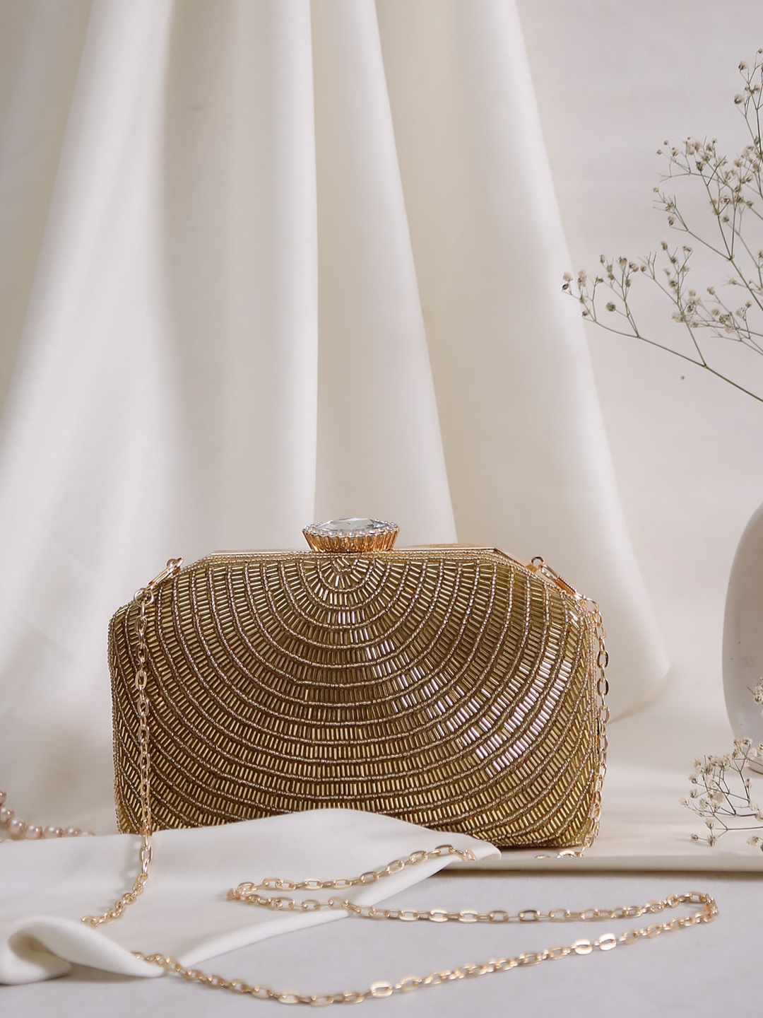 

Swisni Gold-Toned Embroidered Box Clutch