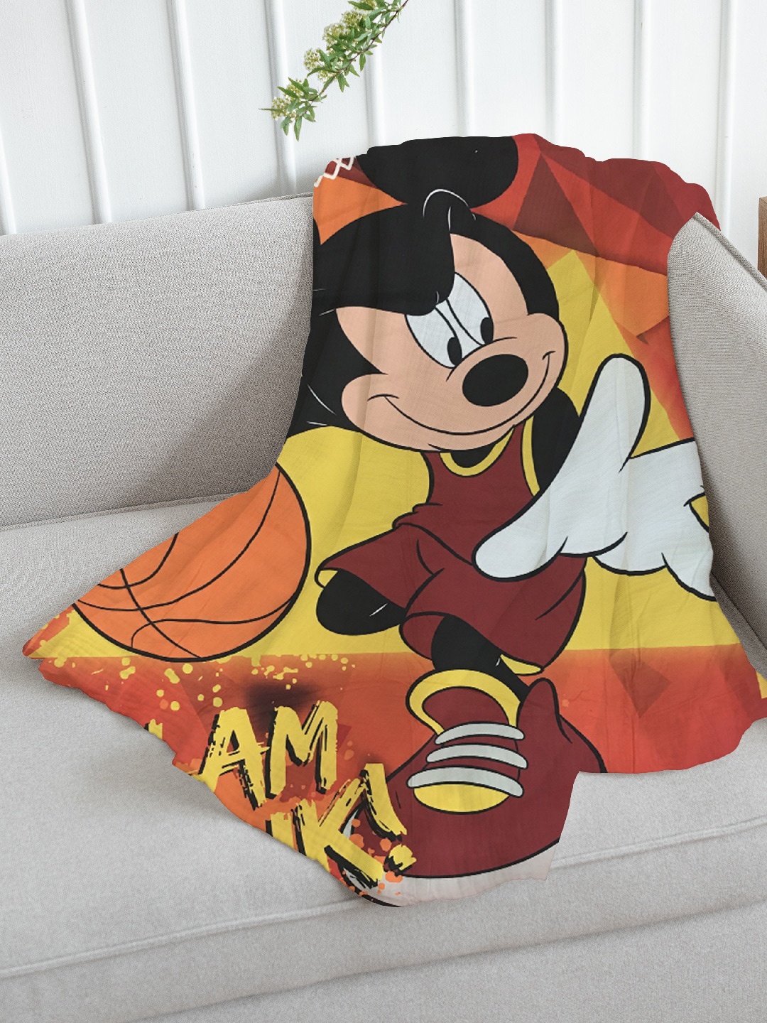 

Disney Red & White Cartoon Characters Mild Winter 354 GSM Single Bed Blanket