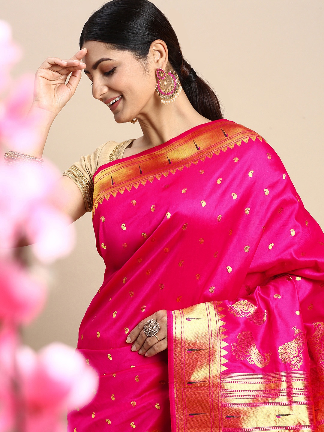 

Royal Rajgharana Saree Paisley Zari Silk Blend Paithani Sarees, Pink