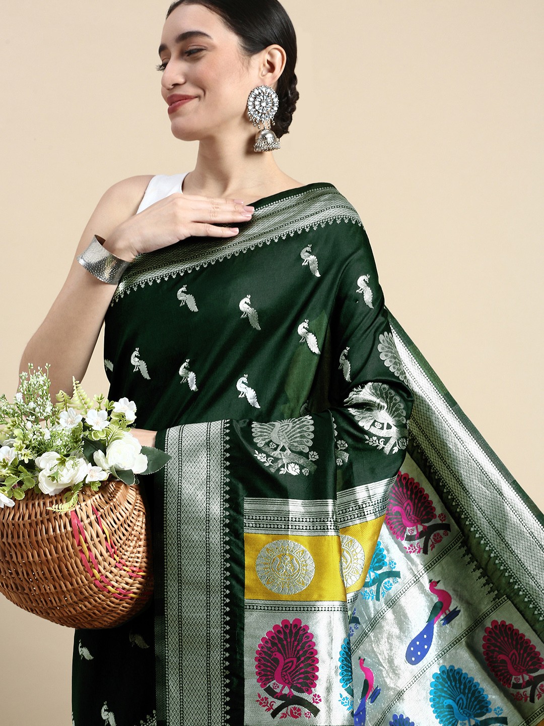 

Royal Rajgharana Saree Woven Design Ethnic Motifs Zari Silk Blend Saree, Green