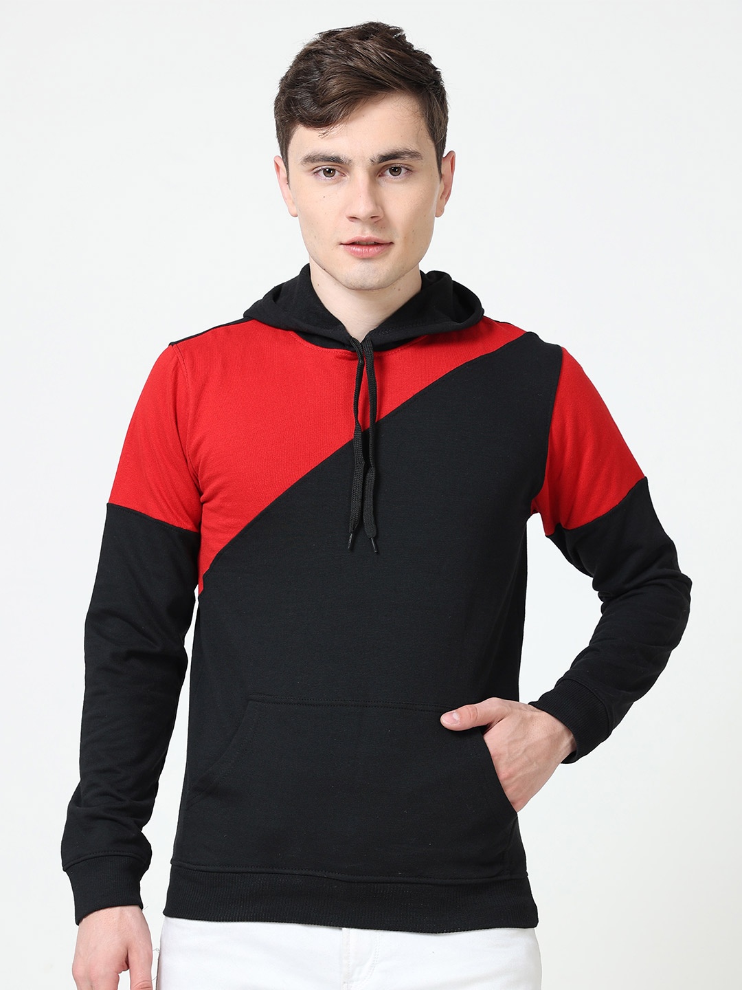 

Fleximaa Men Black Colourblocked Hooded Sweatshirt