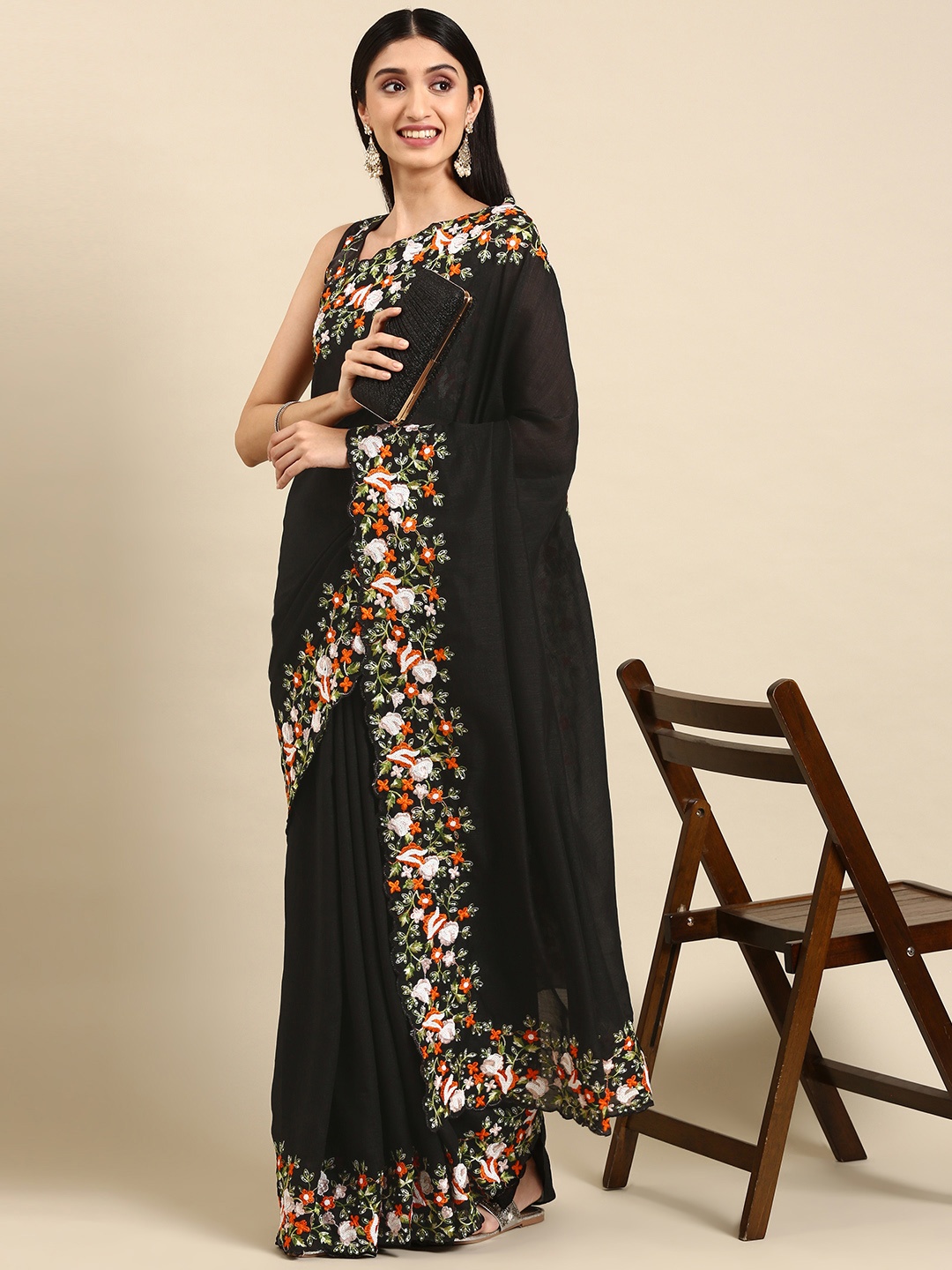 

VAIRAGEE Swara Black Embroidered Saree