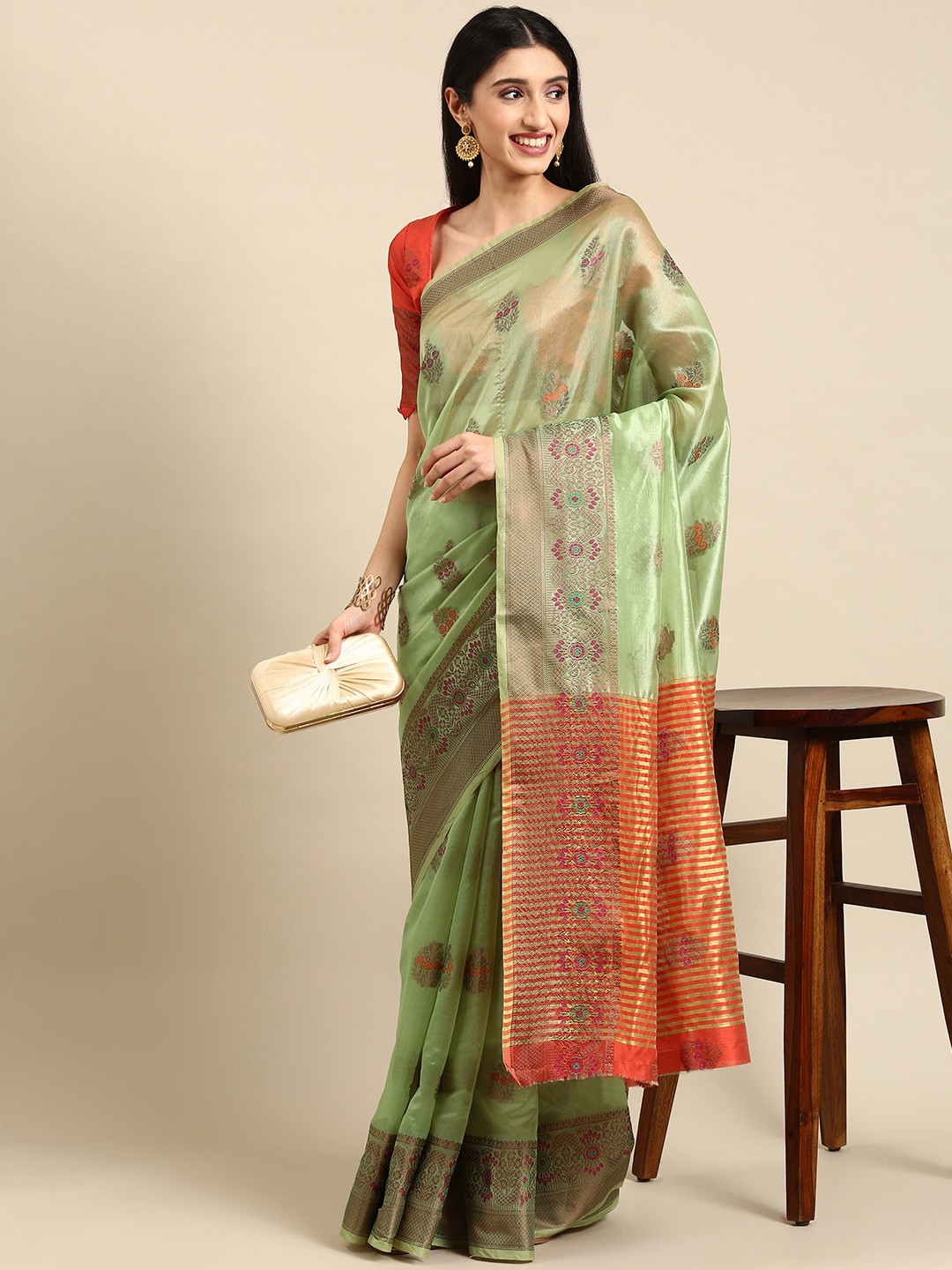 

VAIRAGEE Ethnic Motifs Woven Design Saree, Green