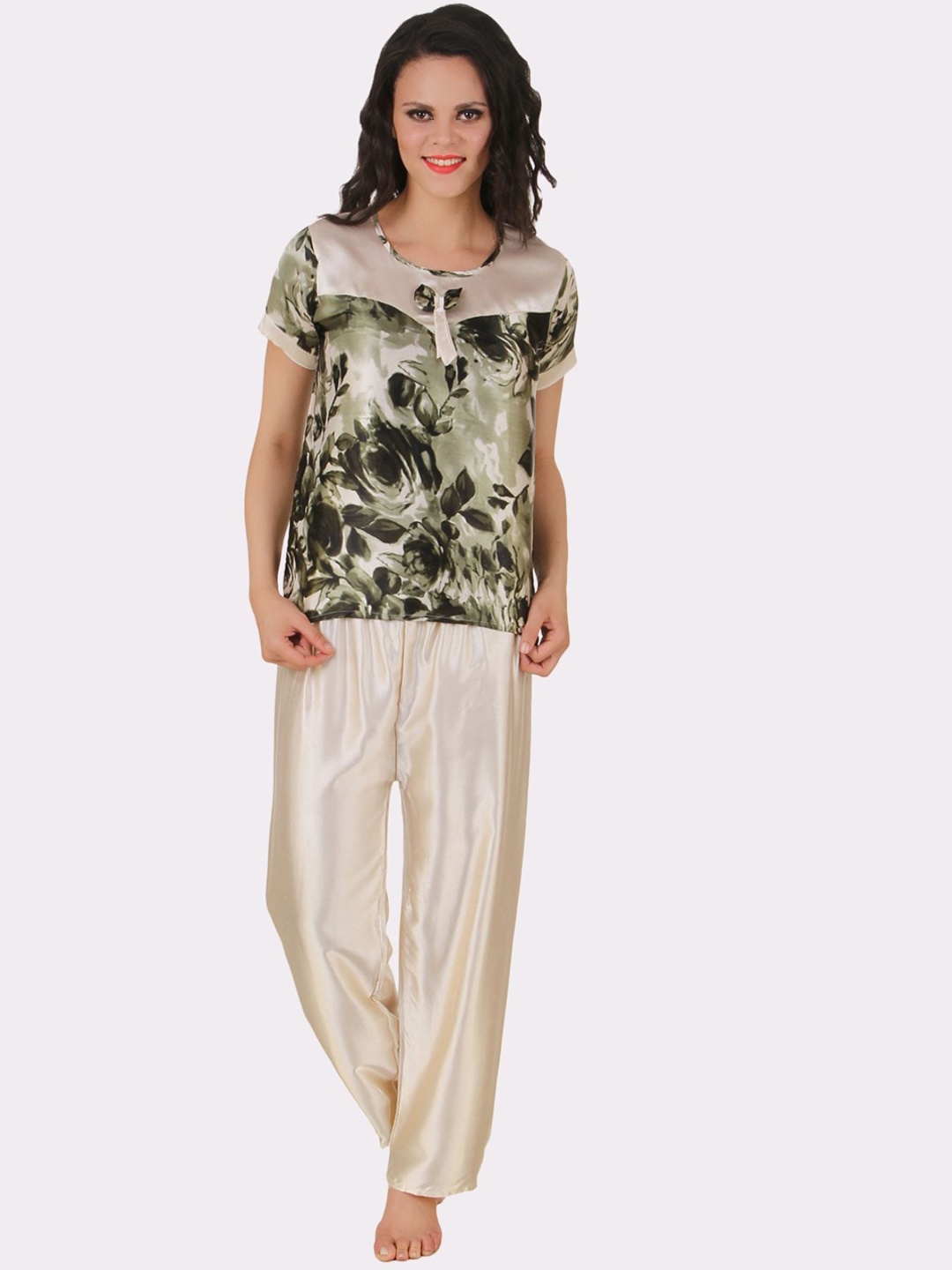 

Fasense Women Green & Cream-Coloured Printed Night suit