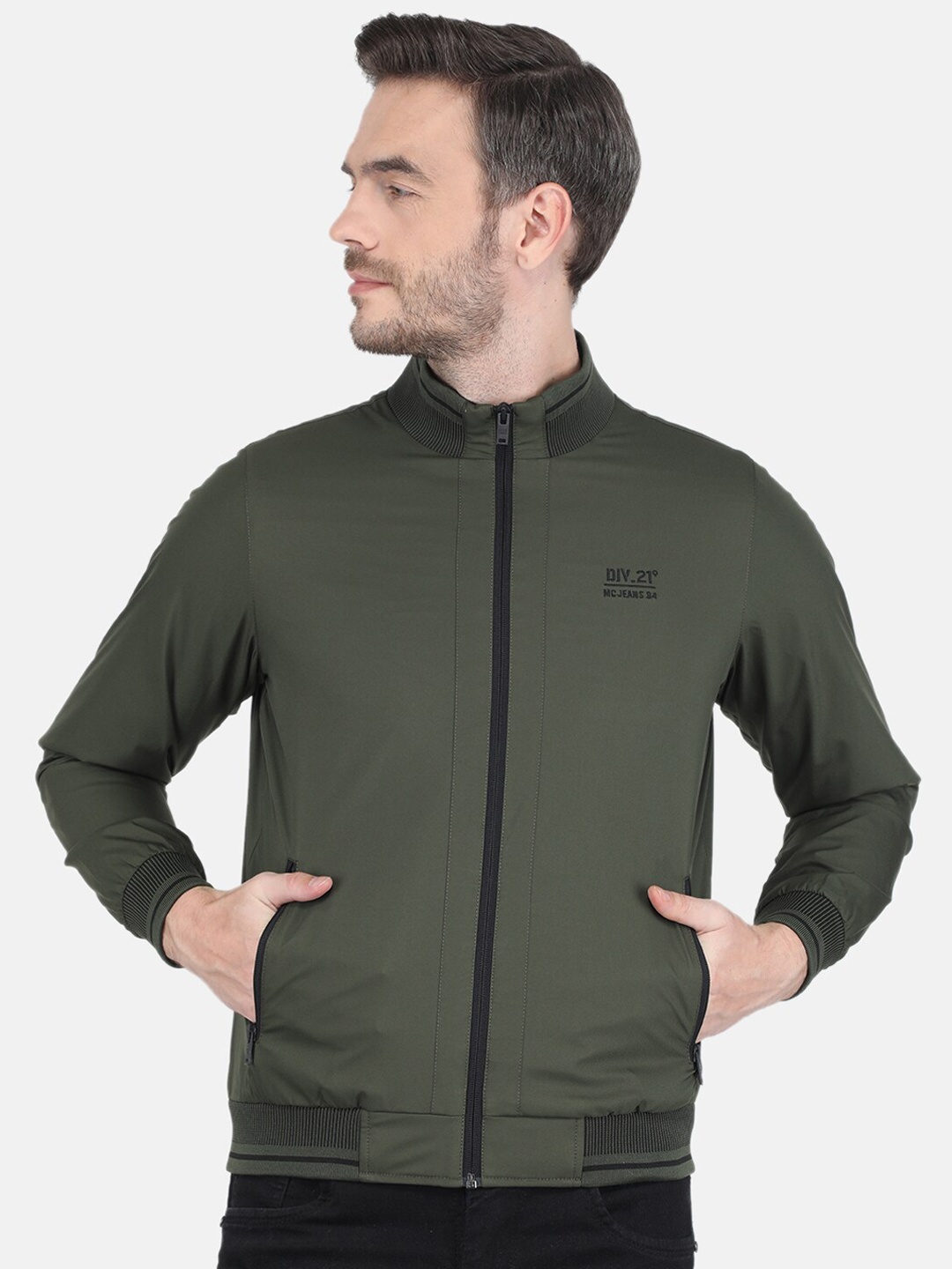

Monte Carlo Men Green Solid Bomber Jacket