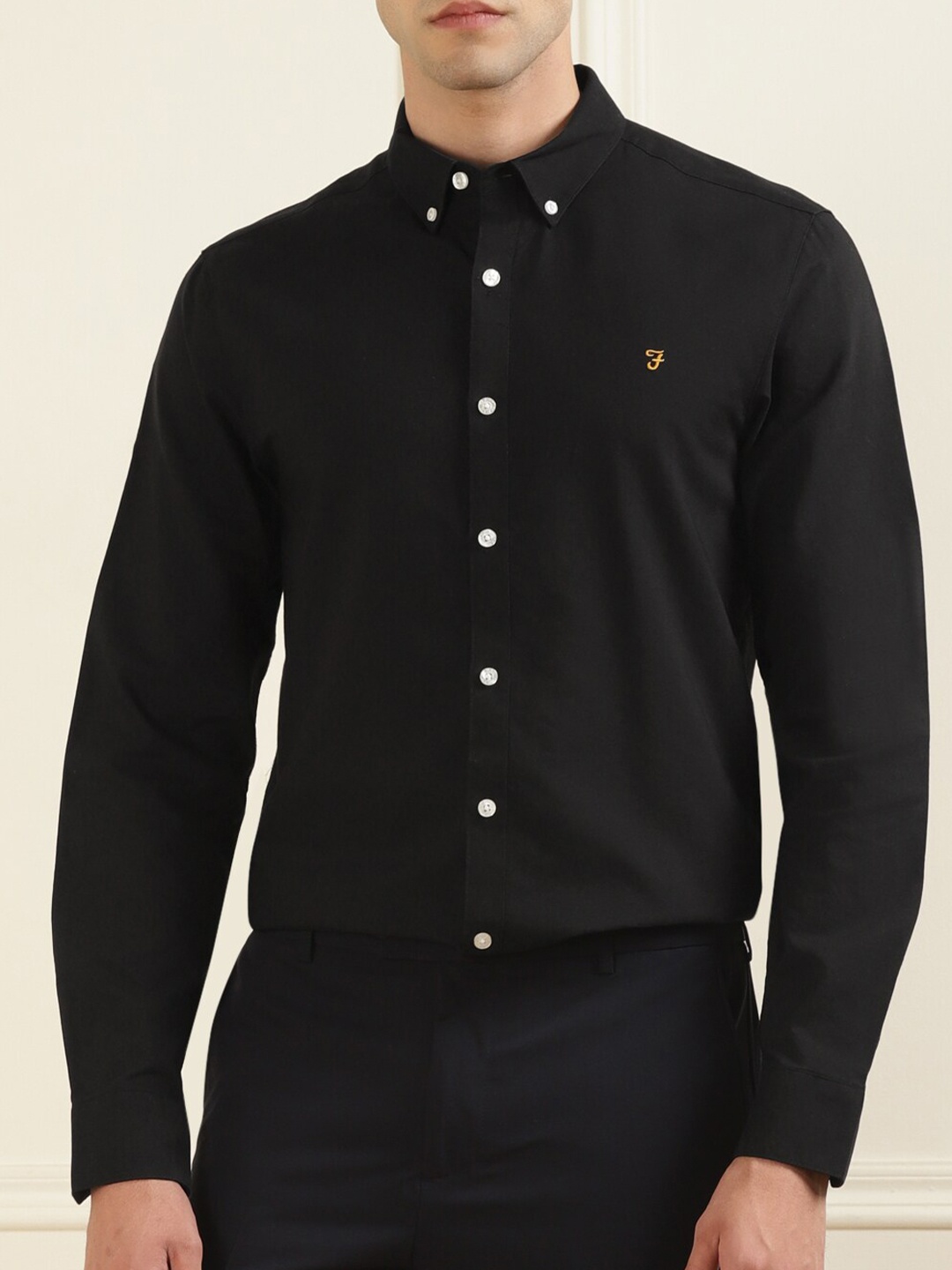 

Farah Men Black Comfort Pure Cotton Casual Shirt