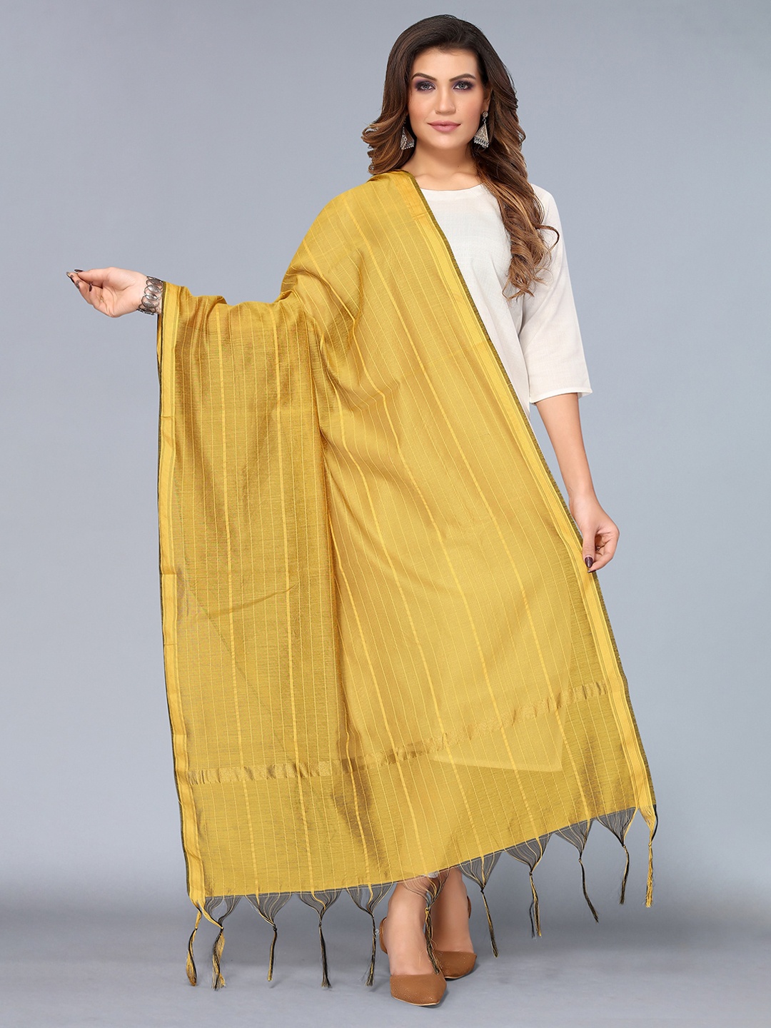 

Nimayaa Yellow & Gold-Toned Woven Design Dupatta with Zari