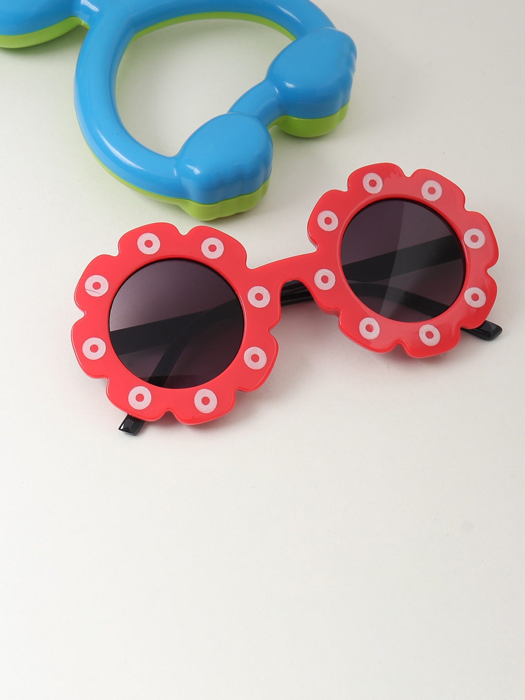 

FROGGY Kids Black Lens & Red Round Sunglasses FG-283-RD