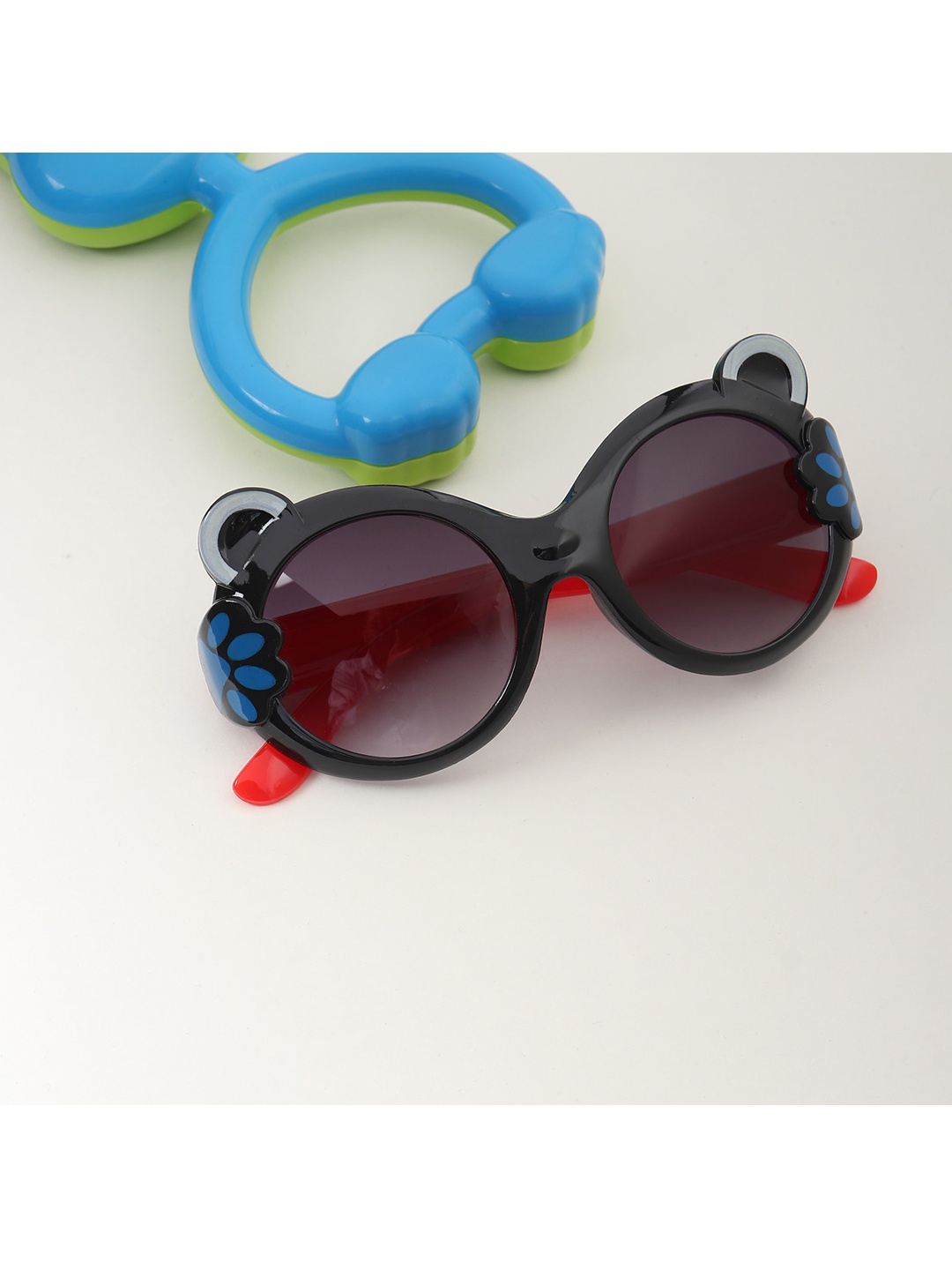 

FROGGY Unisex Kids Black Lens & Black Cateye Sunglasses