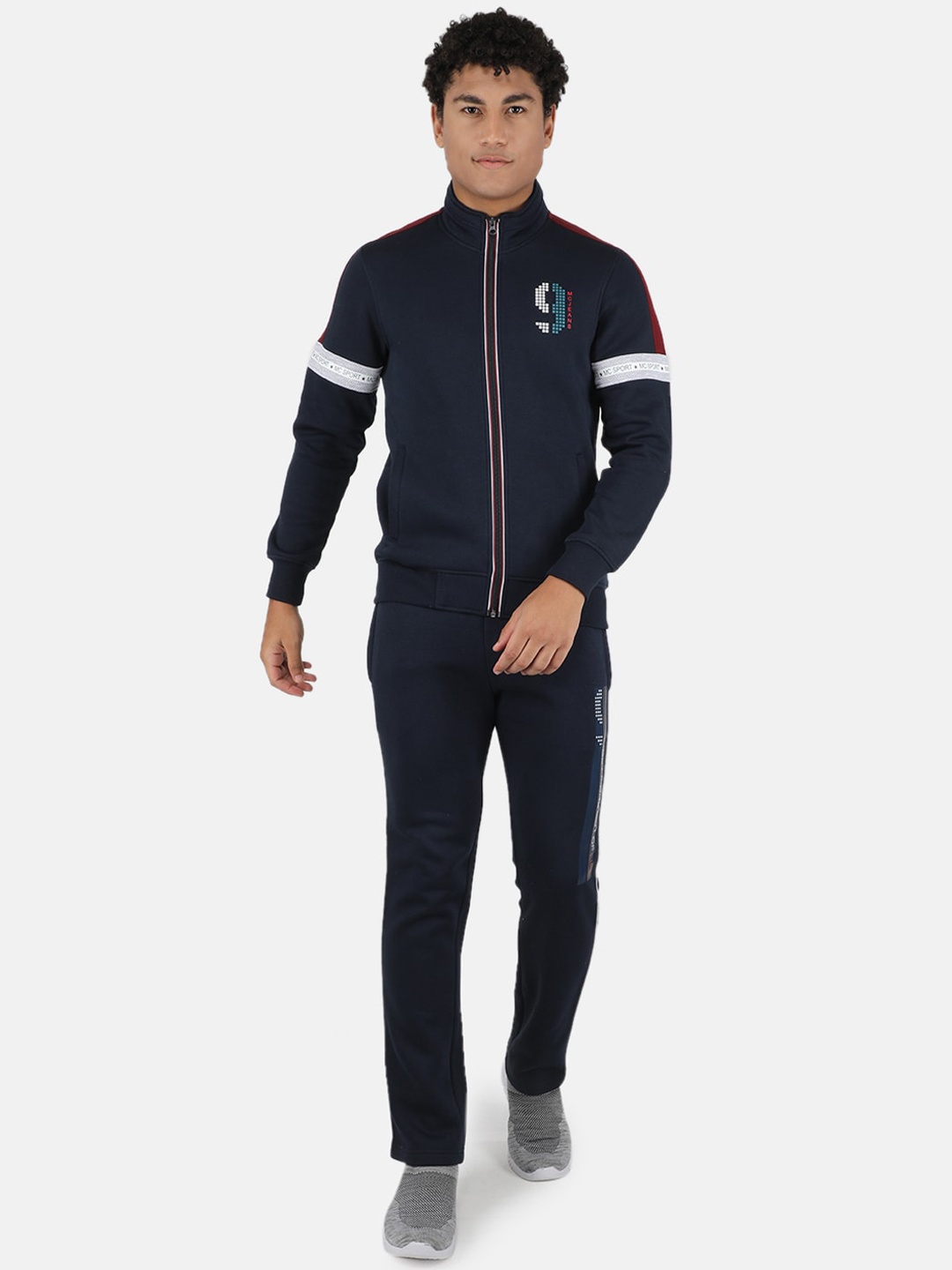 

Monte Carlo Men Plus Size Navy Blue Collar Tracksuits