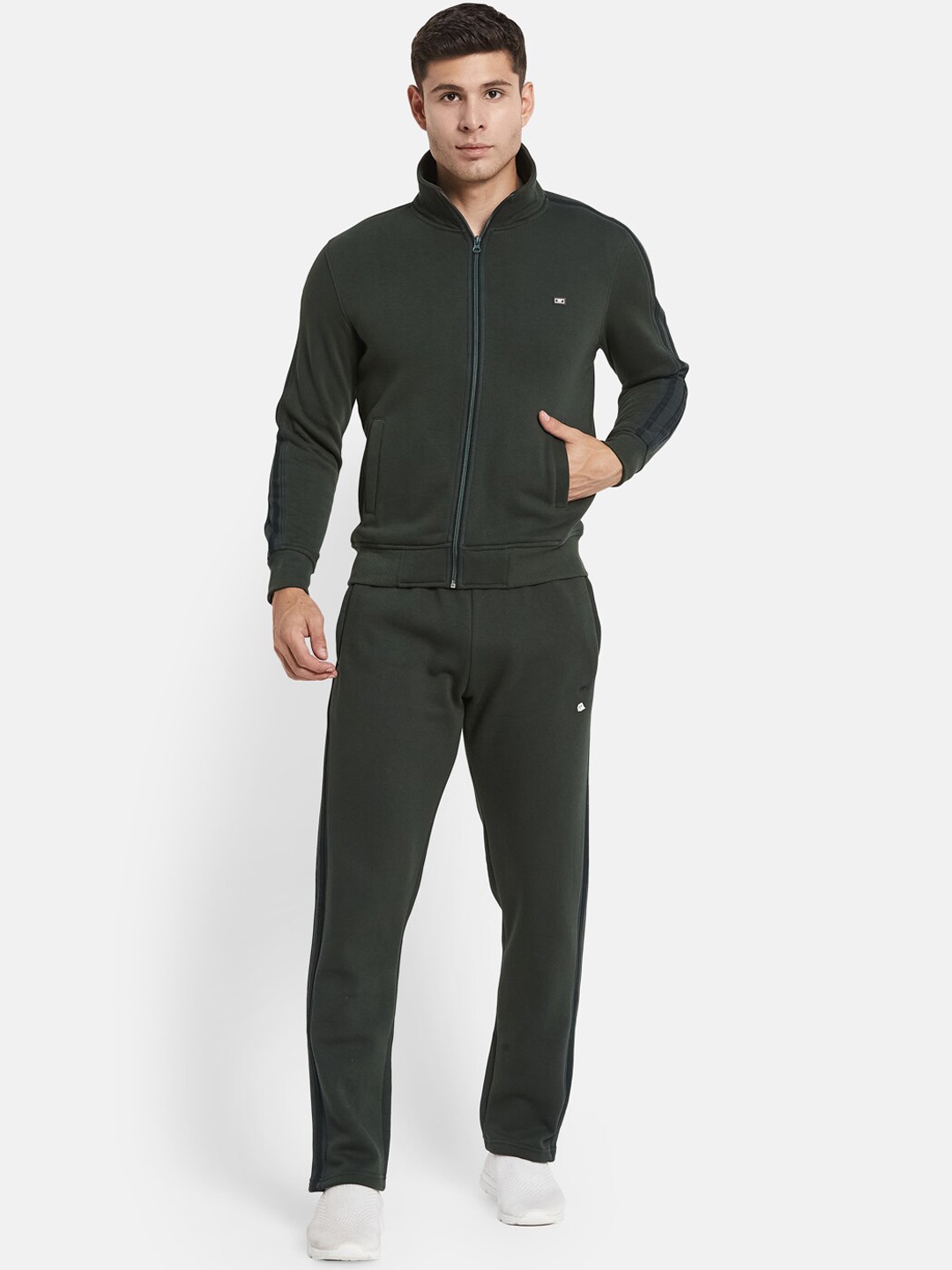 

Monte Carlo Men Green Solid Cotton Tracksuits