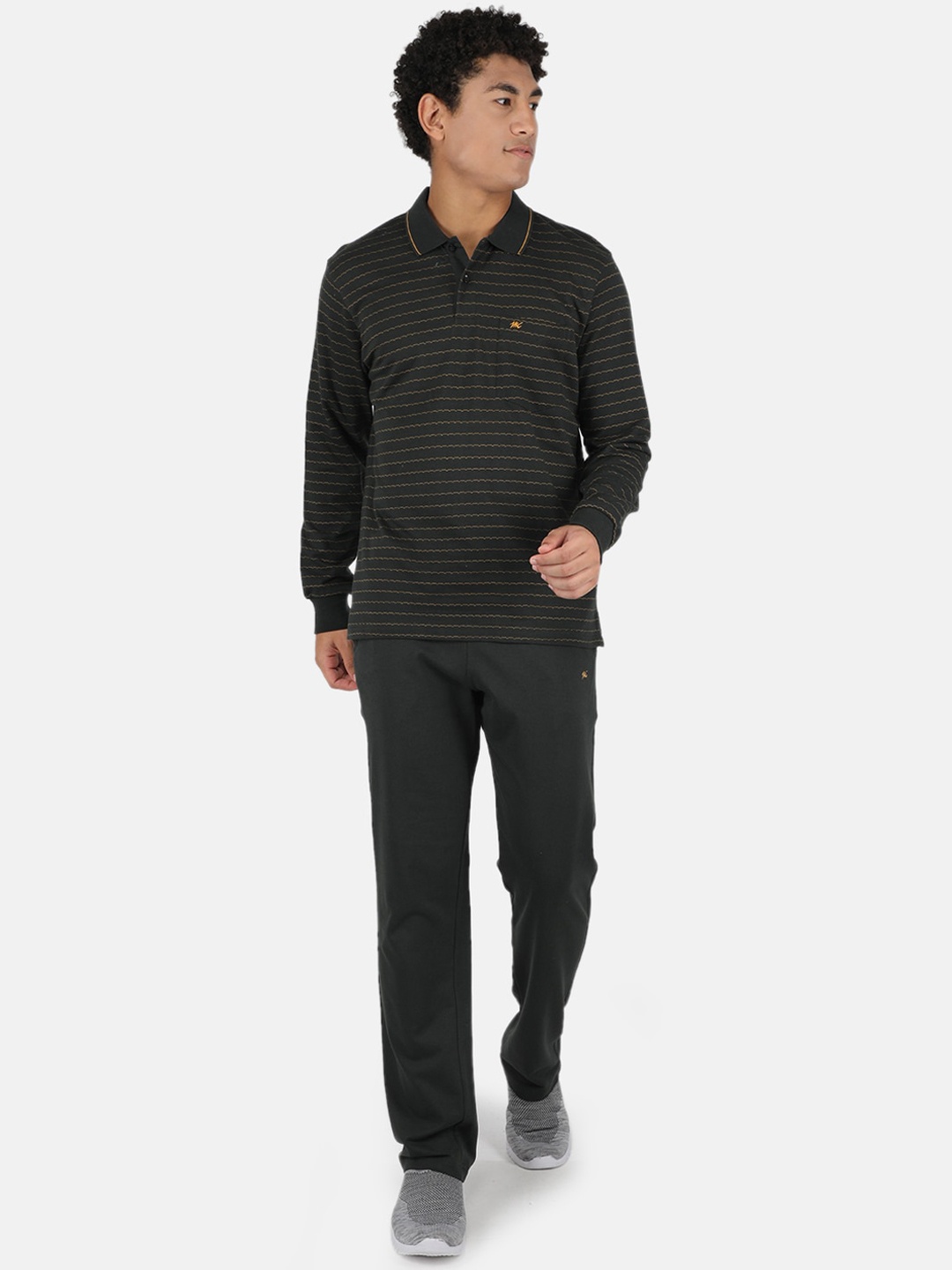 

Monte Carlo Men Olive Green Solid Cotton Tracksuits