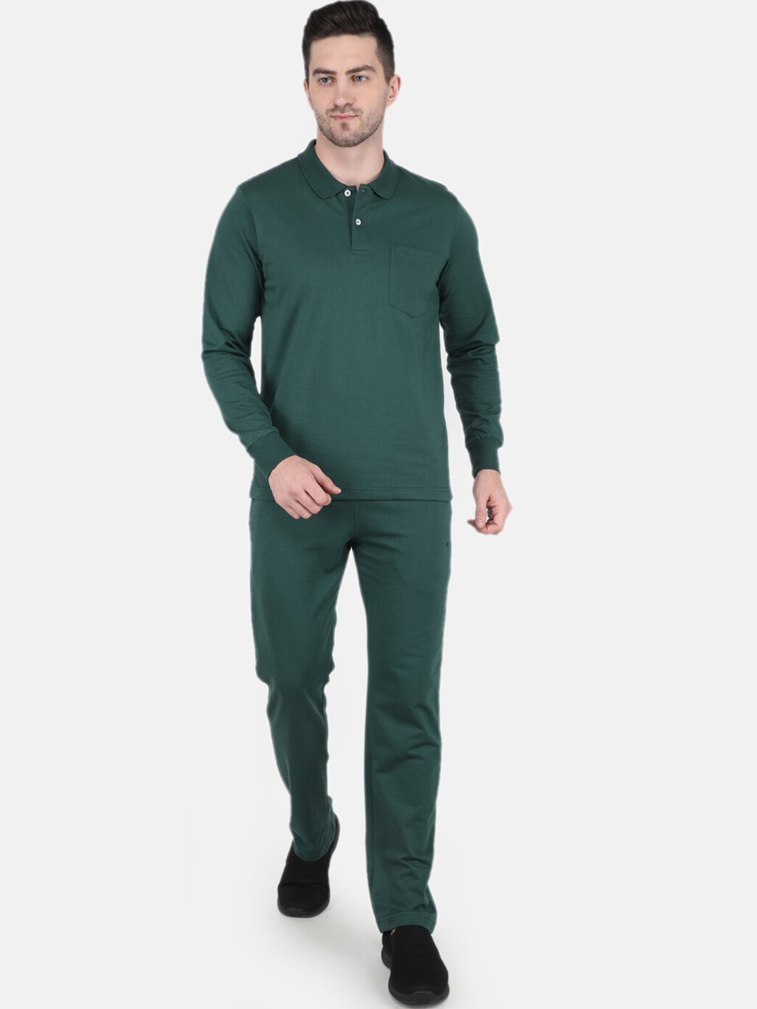 

Monte Carlo Men Green Cotton Tracksuit