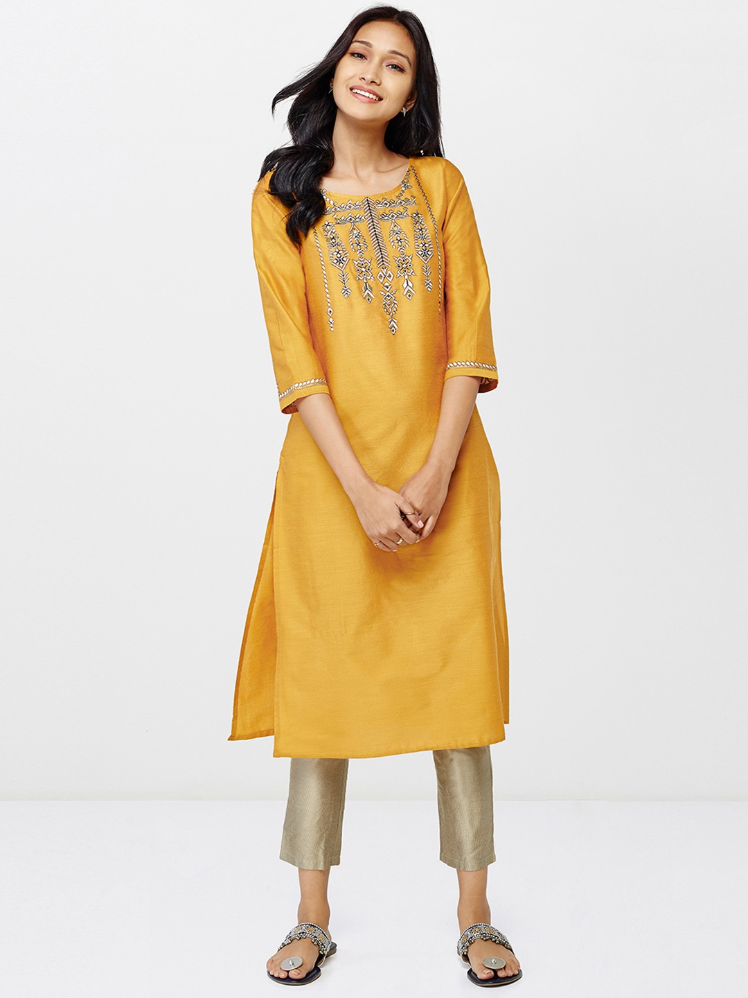 

Global Desi Women Mustard Yellow Pinstriped Straight Kurta