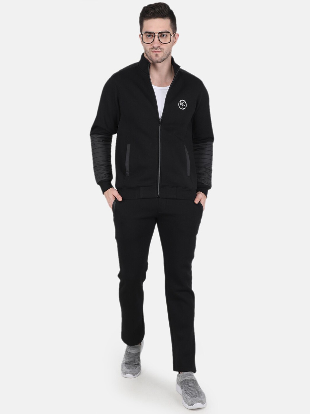 

Monte Carlo Men Black Solid Cotton Tracksuits