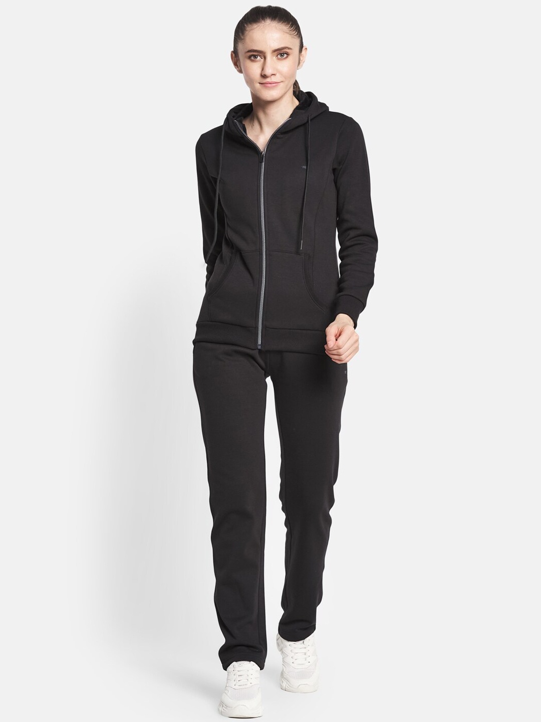 

Monte Carlo Women Black Solid Tracksuits