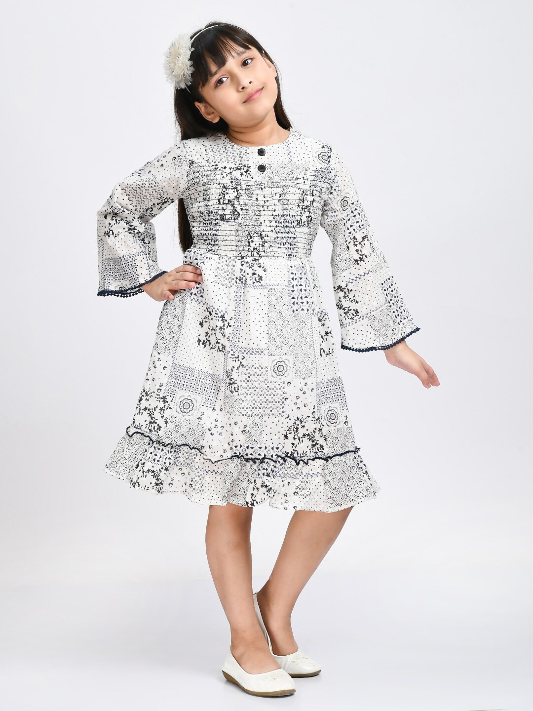 

Bella Moda Off White & Grey Floral Cotton Dress