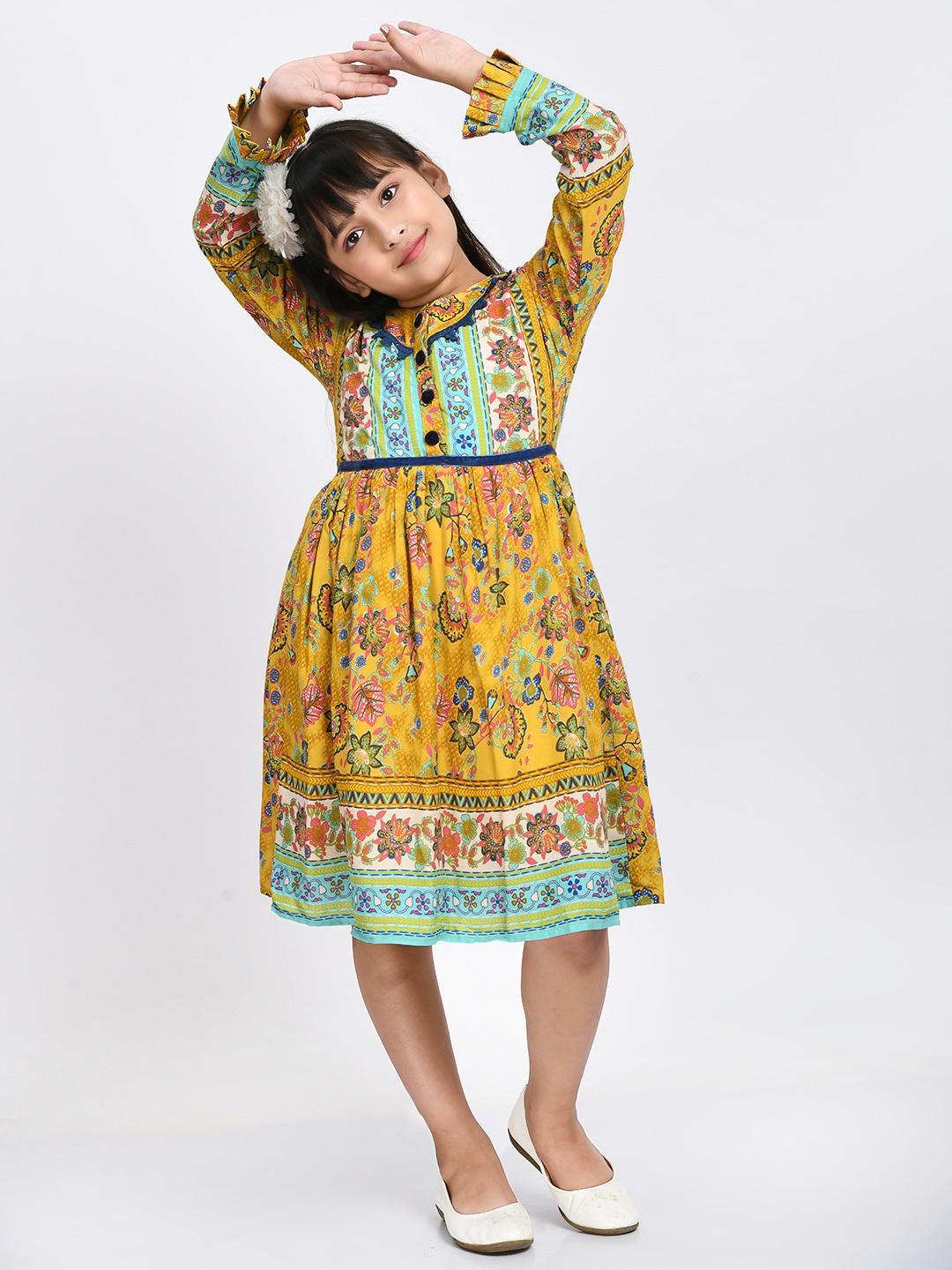 

Bella Moda Girls Mustard Yellow & Blue Cotton Floral Dress