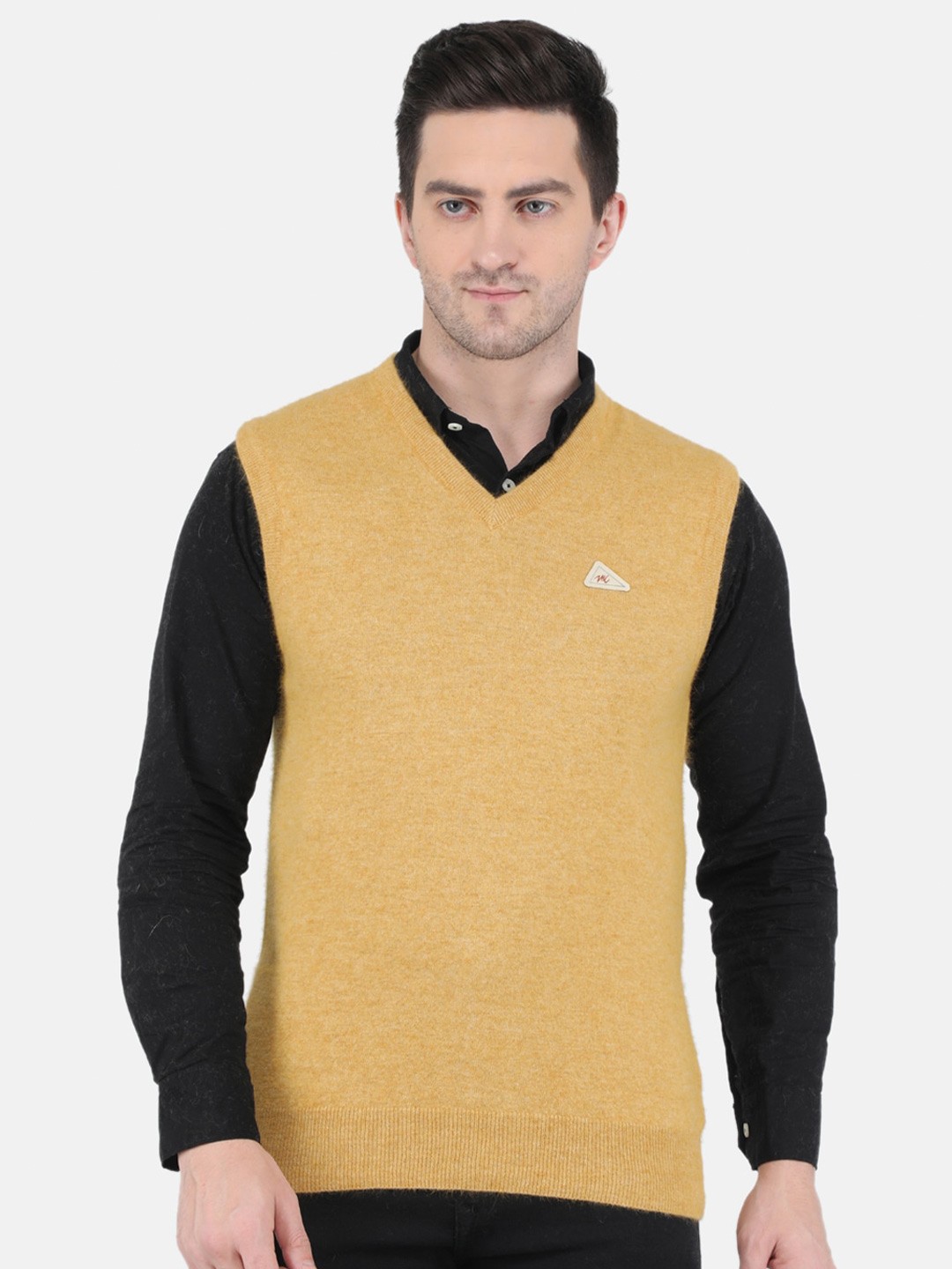 

Monte Carlo Men Yellow Solid Wool Sweater Vest