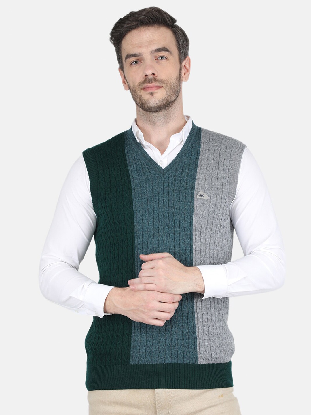 

Monte Carlo Men Blue & Black Colourblocked Wool Sweater Vest