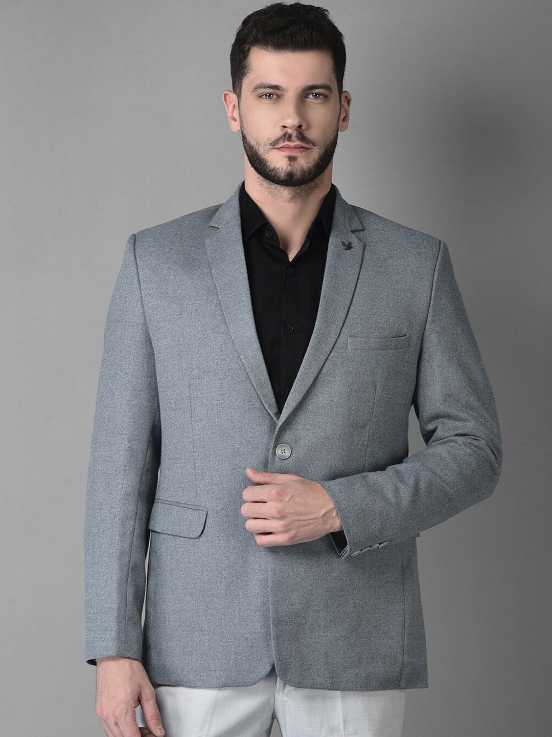 

Canary London Men Grey Slim-fit Single-breasted Blazer