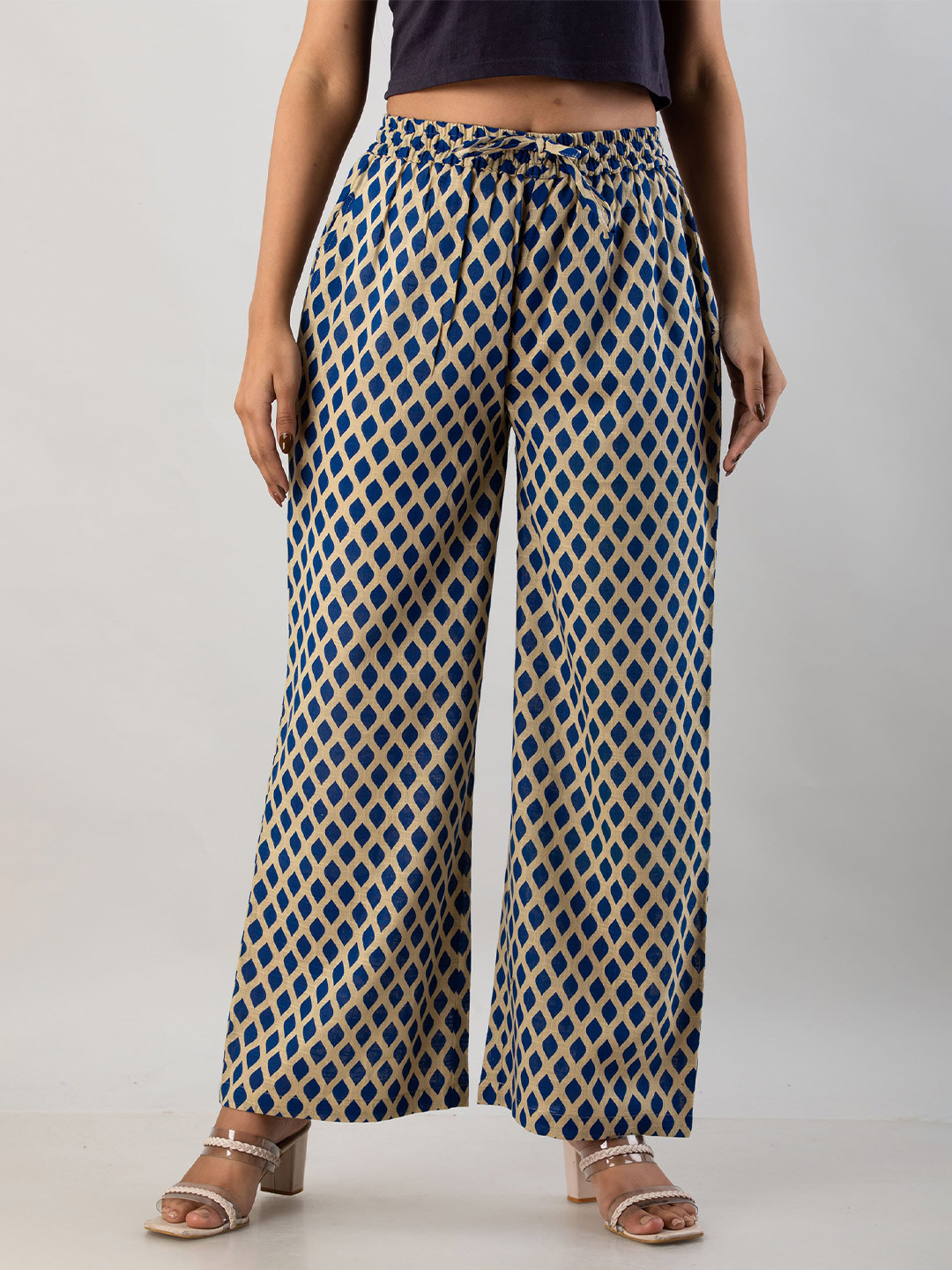 

MAUKA Women Beige & Blue Printed Cotton Chambray Palazzos