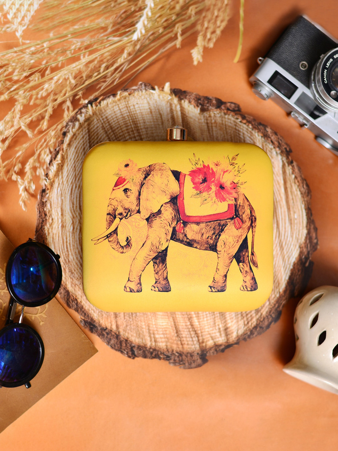 

ARTKLIM Women Yellow & Pink Elephant Printed Box Clutch
