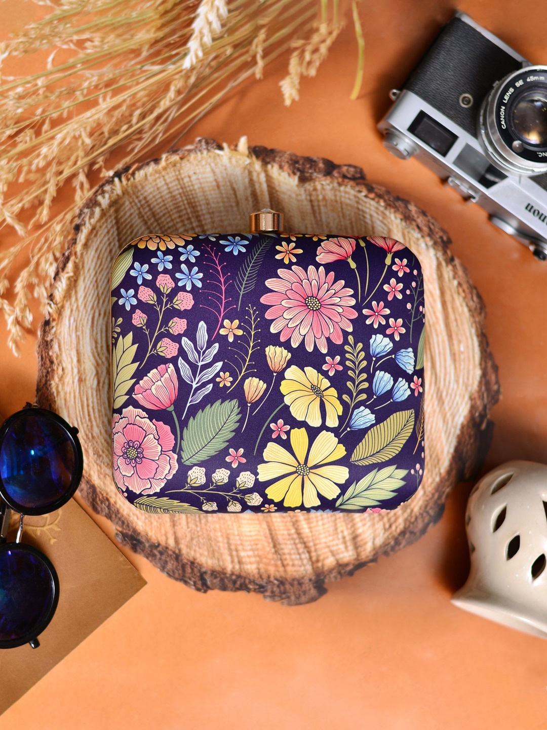 

ARTKLIM Women Blue & Yellow Floral Printed Box Clutch